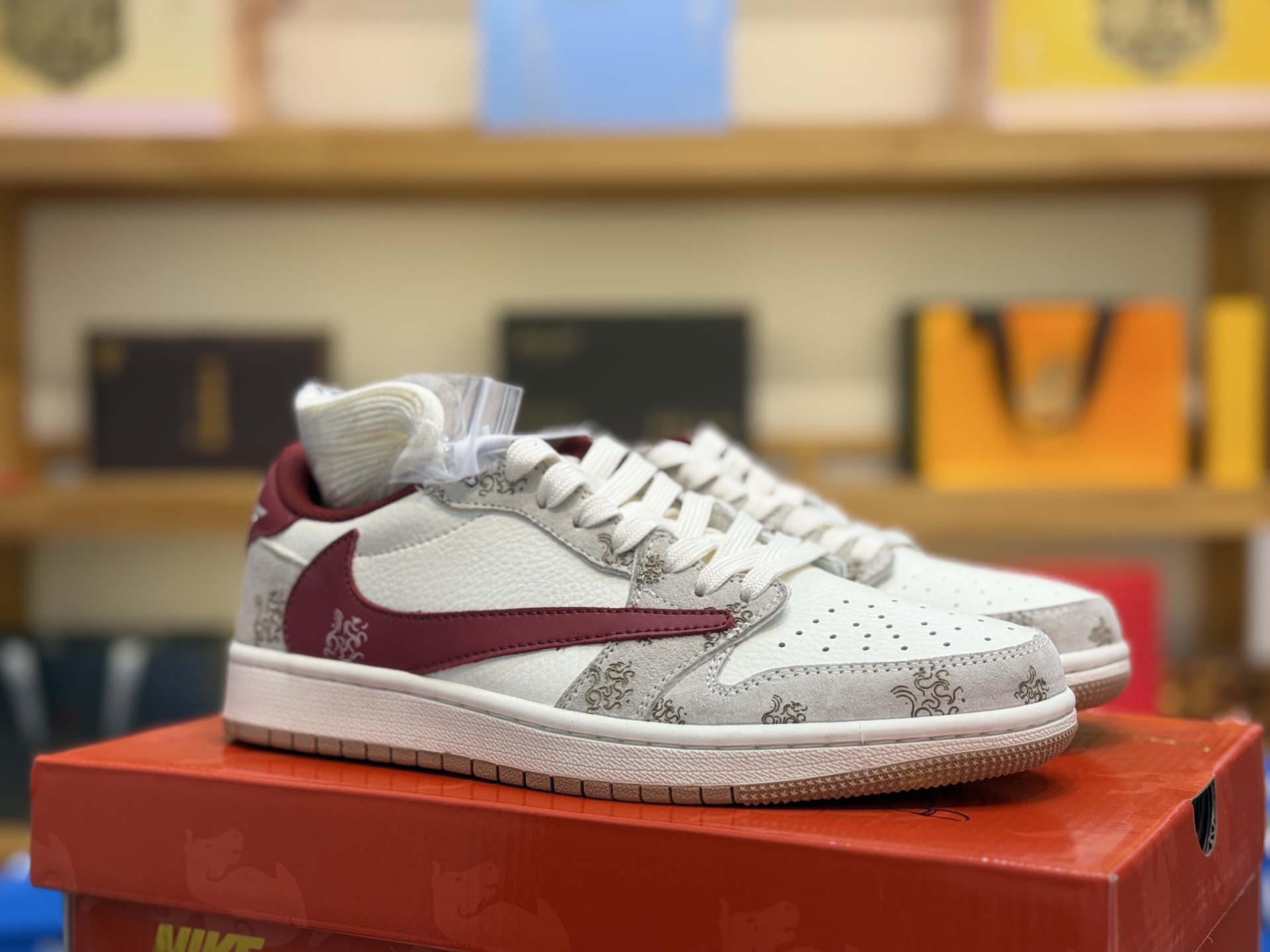 _dqW9sfOAhhFFH5od1q6k-5TRZtmz0bFBD_3zZrg