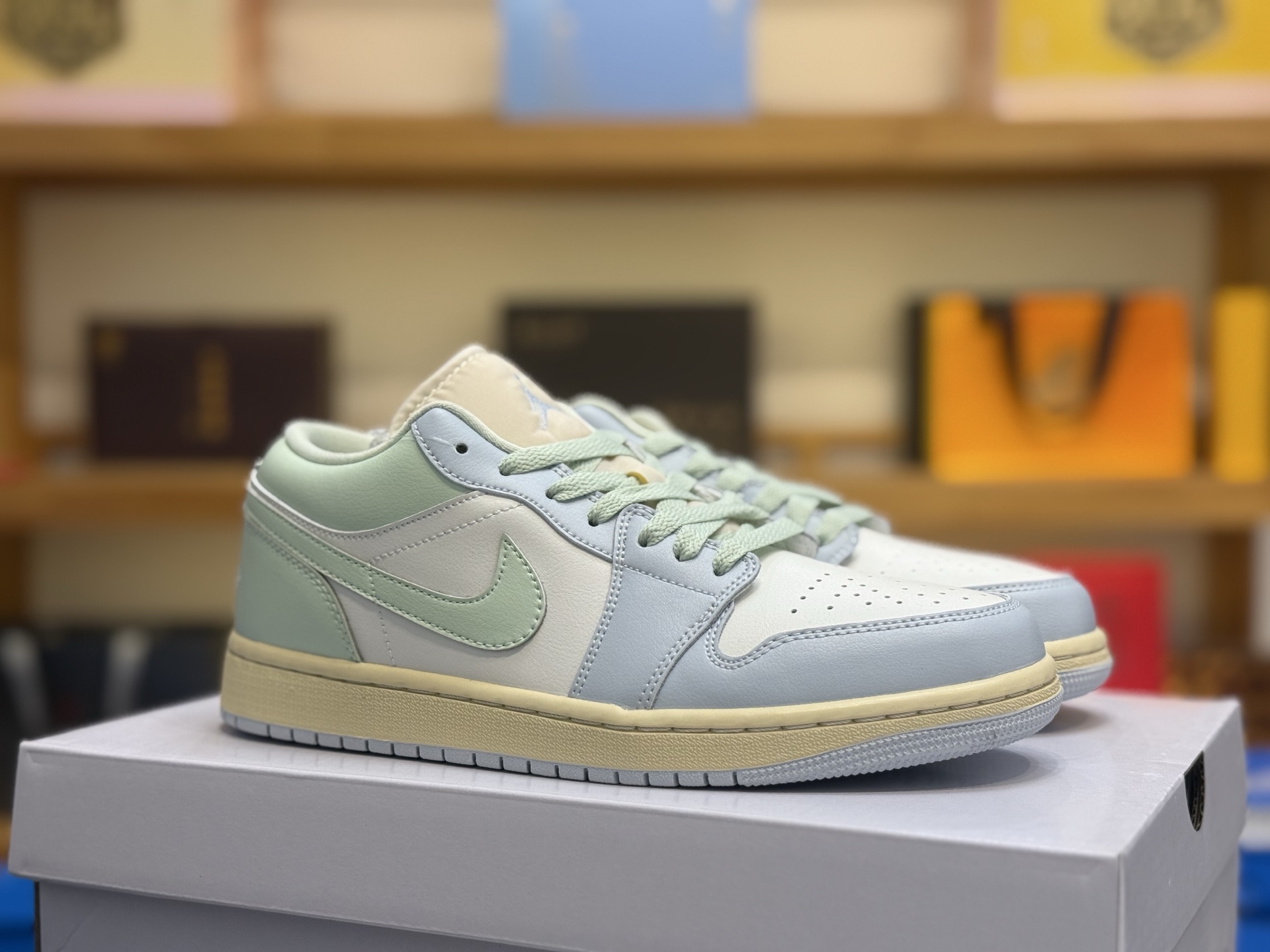 _dsr9scufAOF23SzFyXmYMhtcceIQg-yw-i4TRoA