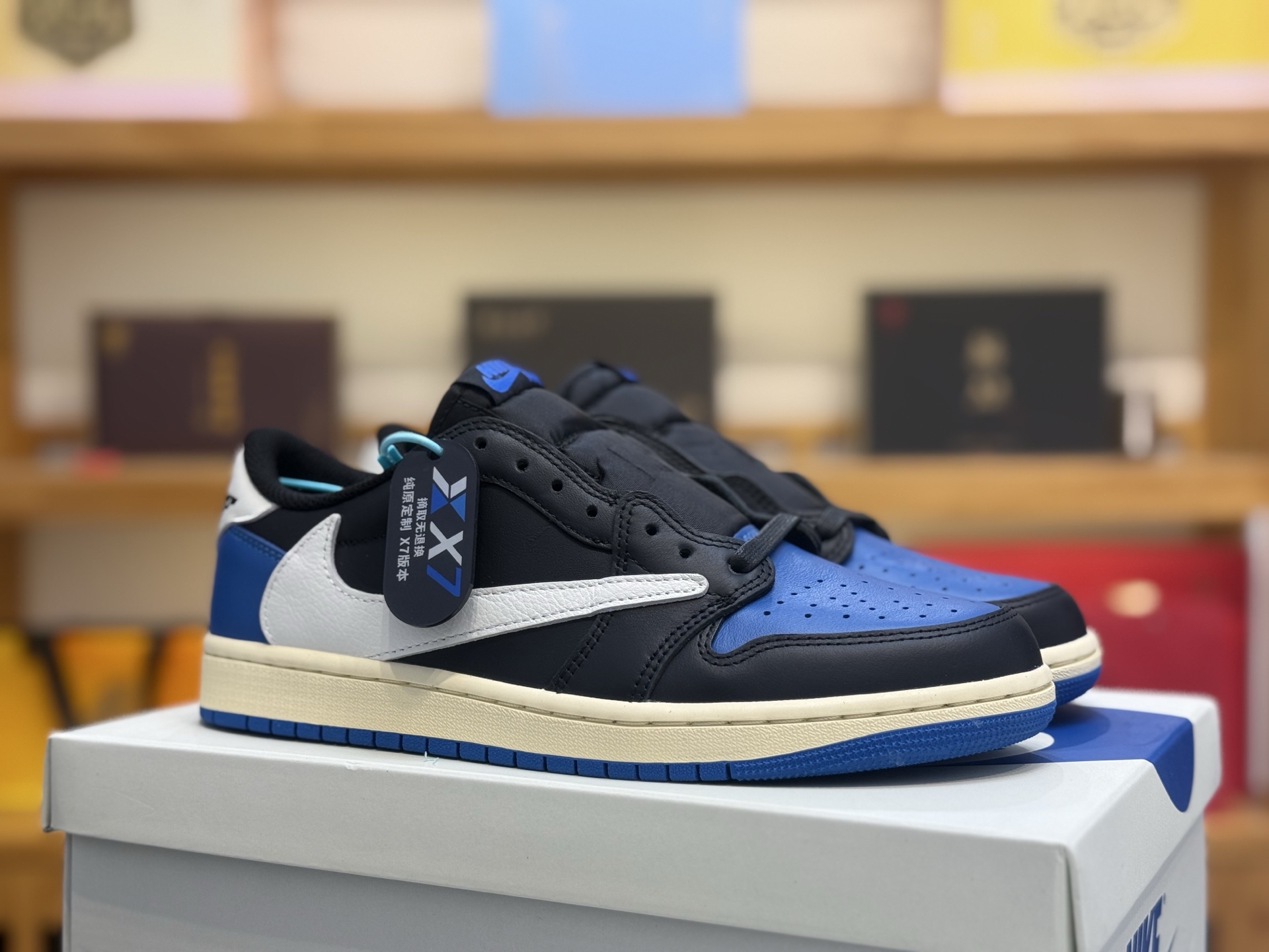 Travis Scott x Air Jordan 1 Low DM7866-014