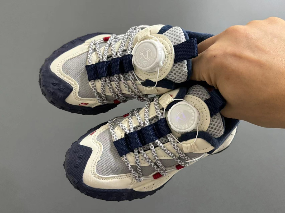 NO:687816,Special offer, non-refundable, velvet hiking shoes 27-37, enlarge the trick, make a big deal!  The leather and velvet model that I have longed for has also been shipped. The warm velvet inside is particularly delicate and skin-friendly. There will be no tingling feeling or any discomfort on the feet~~ This exquisite knob buckle is designed with knob technology. It opens with a lift and tightens with a twist. It is portable and easy to put on and take off. I really love it!  !  It is very convenient and quick to put on and take off. It is suitable for our little friends and can also exercise the ability to put on and take off independently. Special price.19860909特价,不退换 加绒款 登山鞋 27-37 放大招 上个大重磅！心心念念的皮面加绒款也出货啦内里保暖绒特别的细腻亲肤,上脚不会有扎脚的感觉和任何不适~～这精致的旋钮扣,旋钮科技设计,一提即开,一旋即紧,便携好穿脱.真的是爱了呀！！穿脱特别方便快捷,适合咱们的小盆友,还能锻炼自主穿脱能力哟,特价款,,Children's