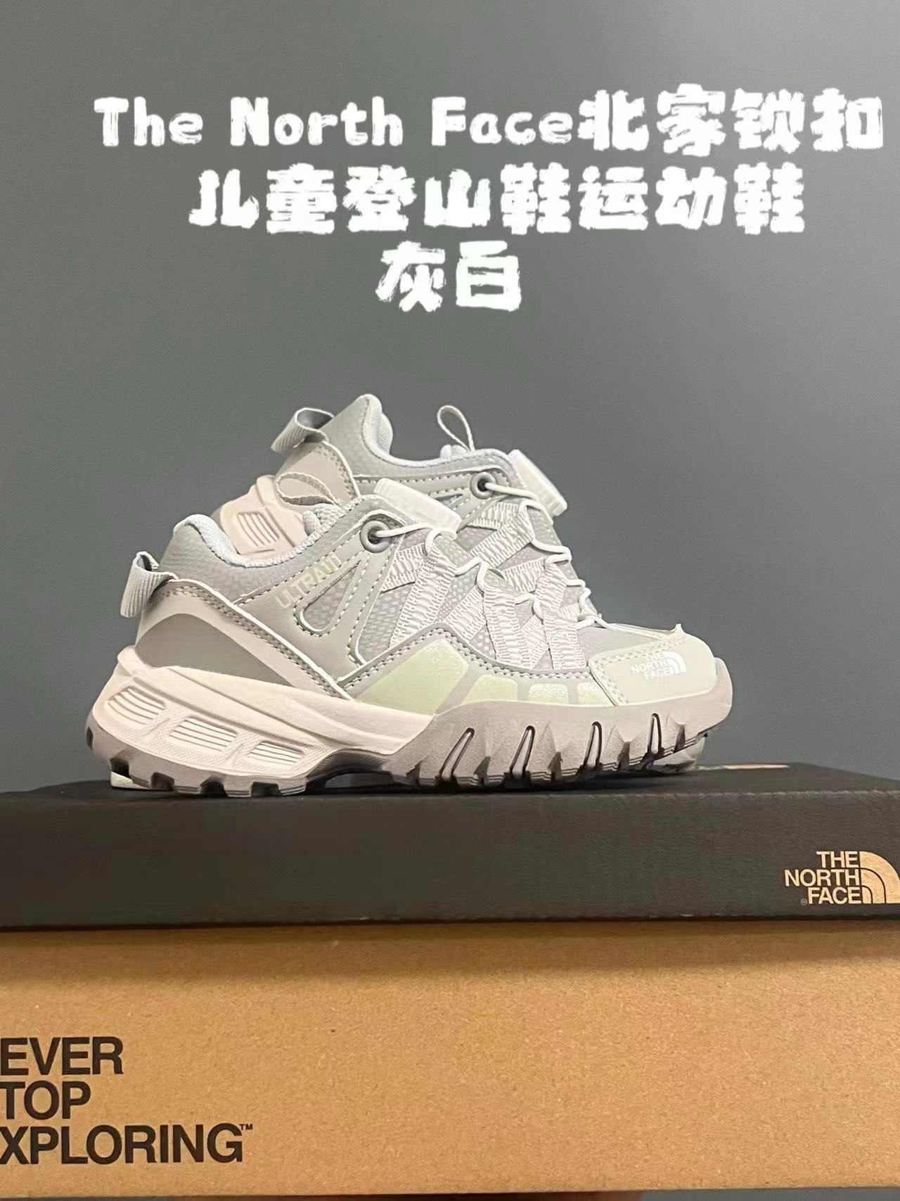 品牌：THE NORTH FACE 26-37 🔥🔥北面登山鞋2024海外前先版考虑到孩子的穿脱以及行走的安全以及耐磨性 北面人性化的设计💓采用了旋钮锁扣以及橡胶大底给孩子带来各项不一样的视觉及穿搭 既潮流 又百搭 🌈宝妈们强烈建议入手一双-选品中心
