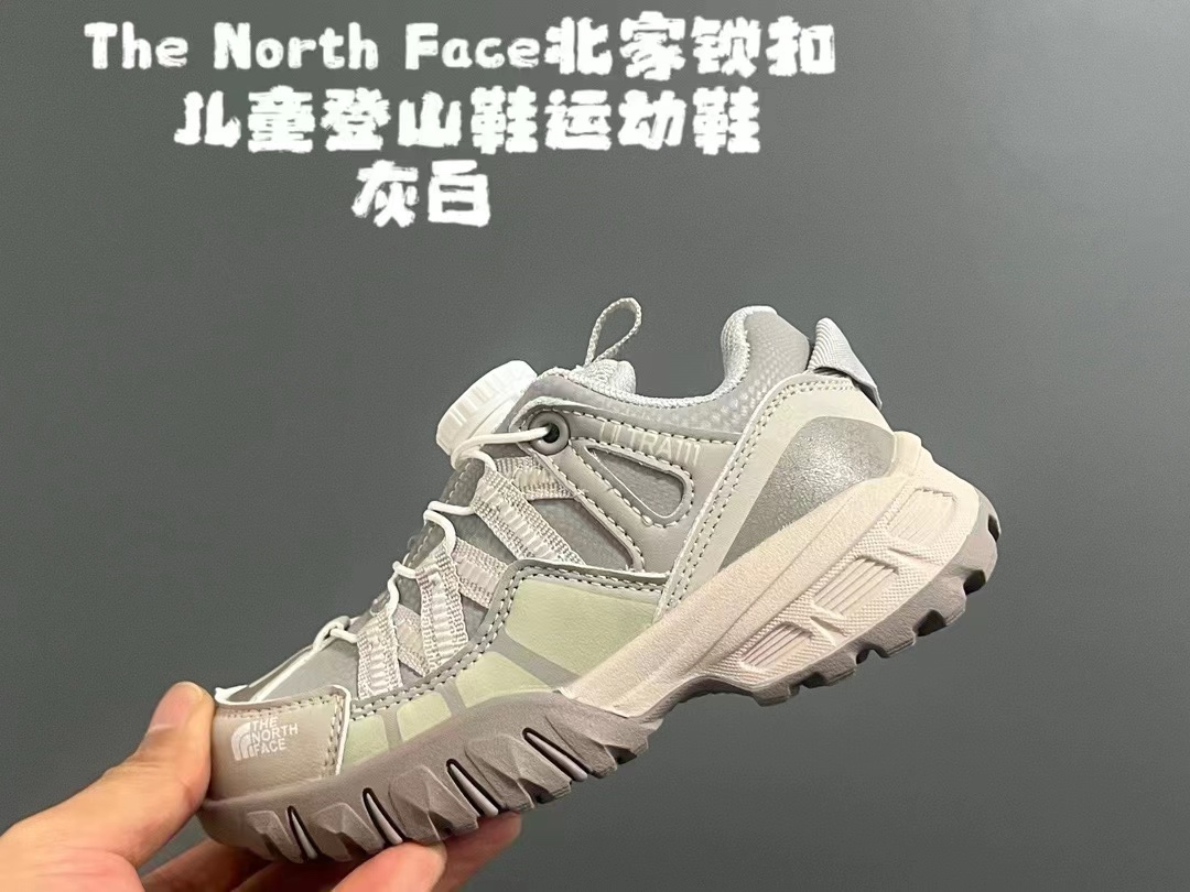 图片[4]-品牌：THE NORTH FACE 26-37 🔥🔥北面登山鞋2024海外前先版考虑到孩子的穿脱以及行走的安全以及耐磨性 北面人性化的设计💓采用了旋钮锁扣以及橡胶大底给孩子带来各项不一样的视觉及穿搭 既潮流 又百搭 🌈宝妈们强烈建议入手一双-选品中心