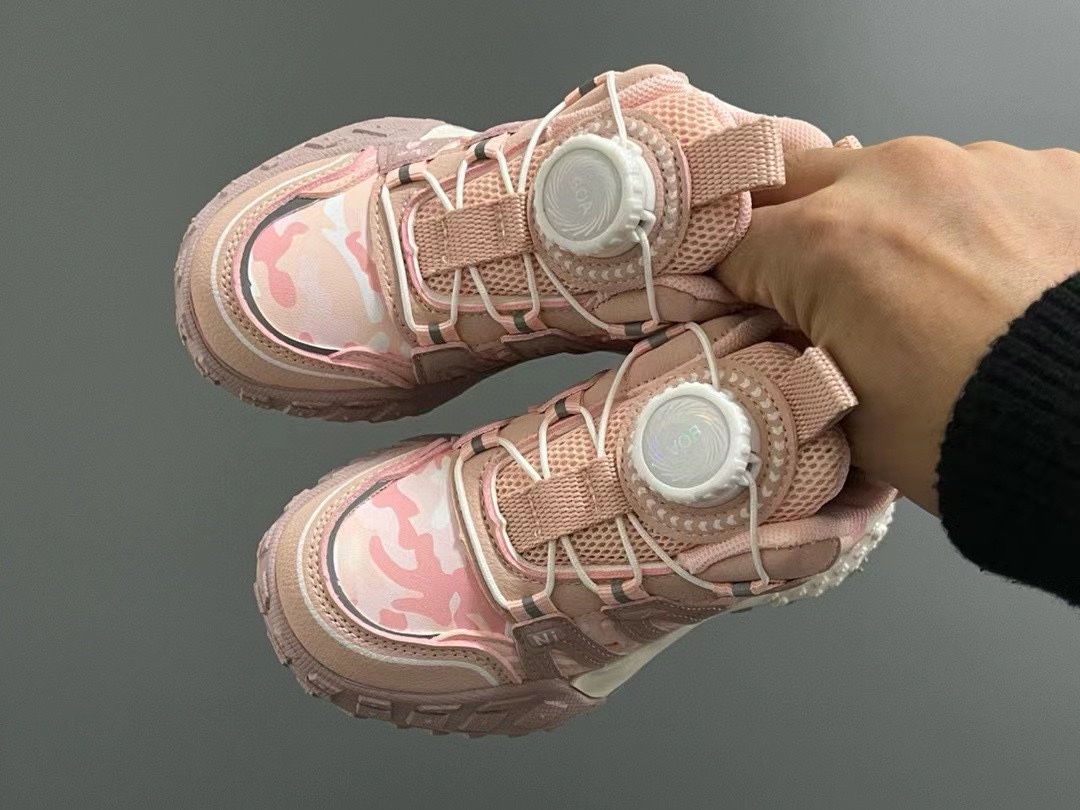 图片[7]-🔥NIKE新款轮胎底3代（粉色） 👟27-37 🌈冬款加厚运动登山鞋，不仅保暖防滑耐磨 同时也采用了旋钮锁扣 为孩子解决了一个自理问题强烈推荐入手一双👍👍-选品中心