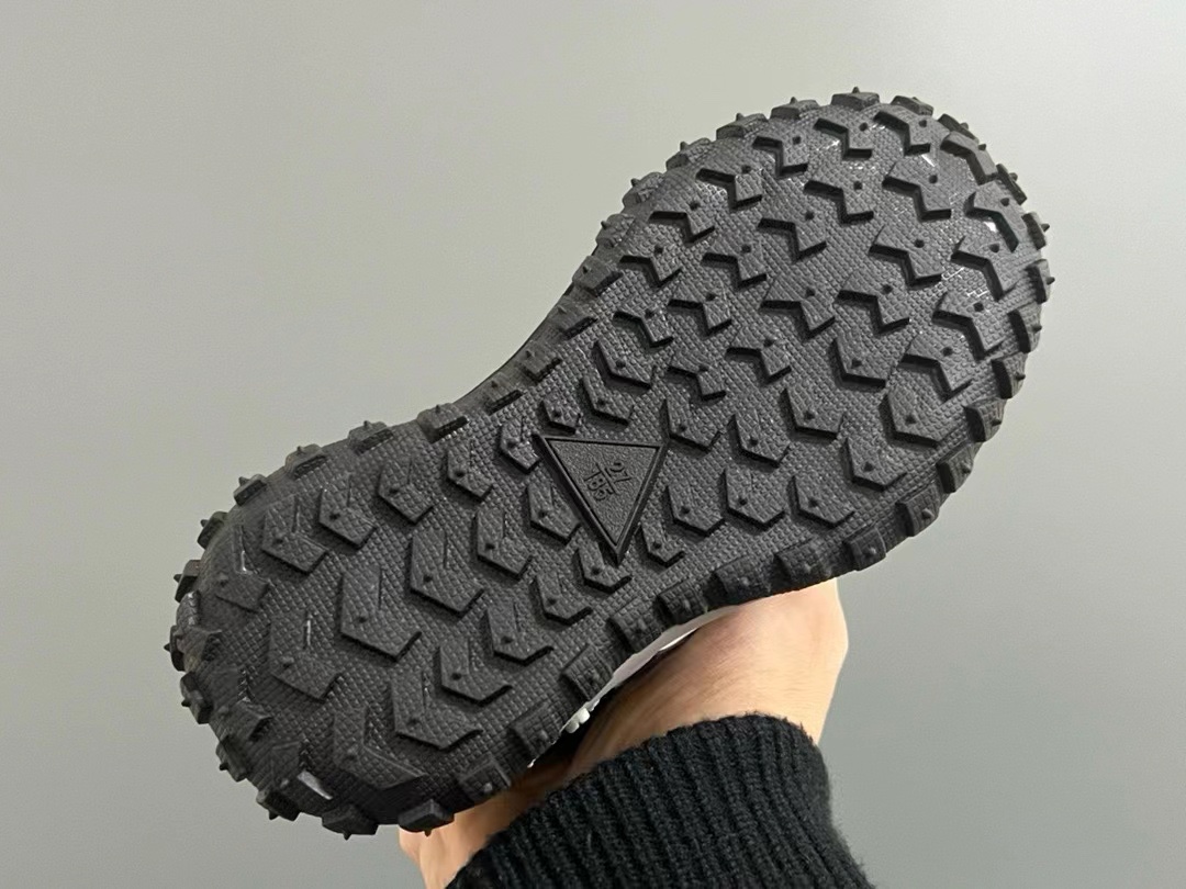 图片[5]-🔥NIKE新款轮胎底3代（灰色） 👟27-37 🌈冬款加厚运动登山鞋，不仅保暖防滑耐磨 同时也采用了旋钮锁扣 为孩子解决了一个自理问题强烈推荐入手一双👍👍-选品中心