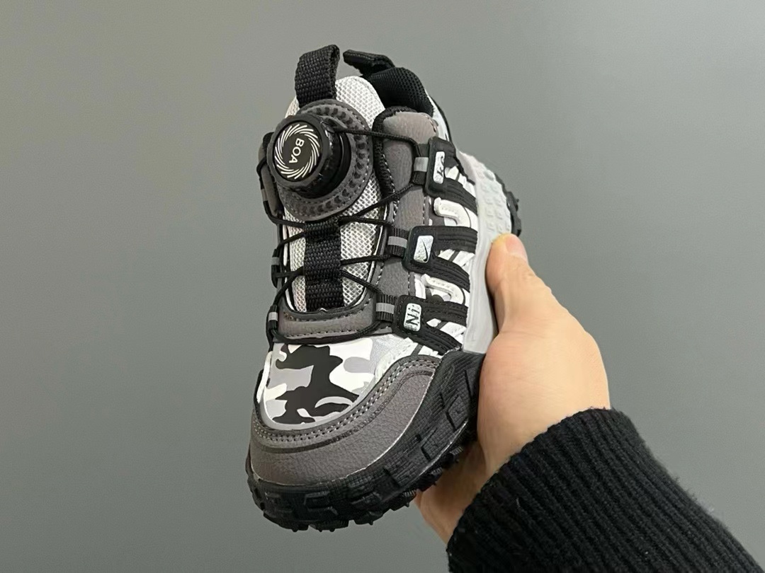 🔥NIKE新款轮胎底3代（灰色） 👟27-37 🌈冬款加厚运动登山鞋，不仅保暖防滑耐磨 同时也采用了旋钮锁扣 为孩子解决了一个自理问题强烈推荐入手一双👍👍-选品中心