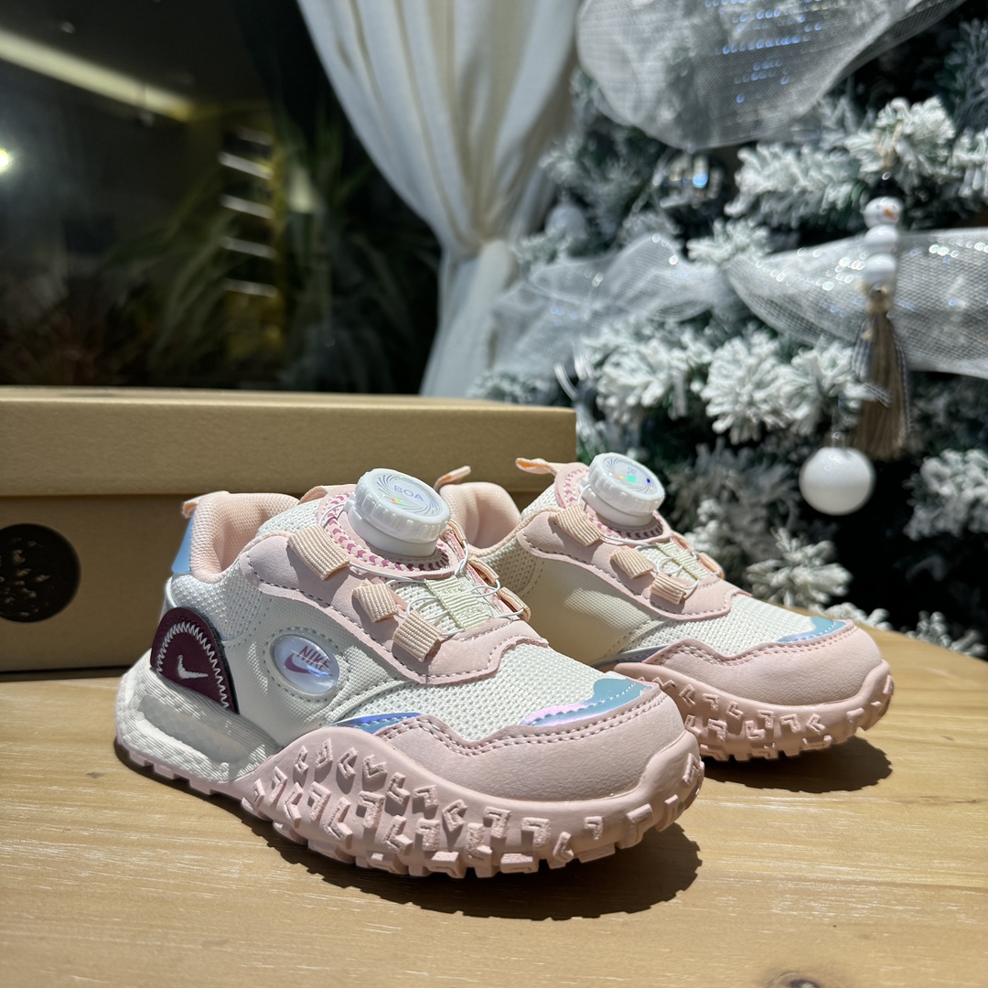 🎆爆款NK登山鞋5代 👟27-37 🚵‍♀️🚴‍♂️春秋时节 是孩子们享受户外活动的最佳时刻💗 给宝贝们选择一双防滑又透气的旋钮扣户外登上鞋吧。让孩子的脚步留下无数灿烂的足迹👣-选品中心