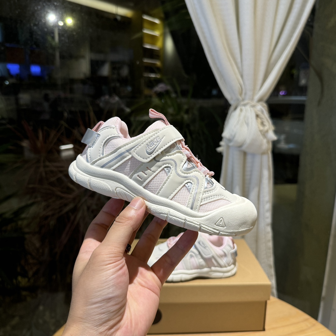 图片[4]-🔥笑脸联名款（海外版） 👟27-37 🚙NK 舒适稳固儿童休闲鞋，人体工学设计，有效贴合足部运动曲线🦶🏻有效减轻运动过程中的足部负担-选品中心