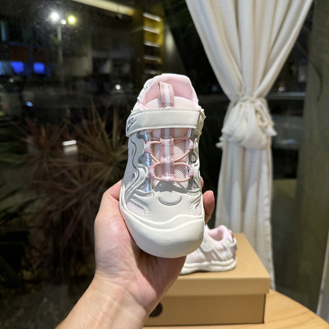 图片[5]-🔥笑脸联名款（海外版） 👟27-37 🚙NK 舒适稳固儿童休闲鞋，人体工学设计，有效贴合足部运动曲线🦶🏻有效减轻运动过程中的足部负担-选品中心