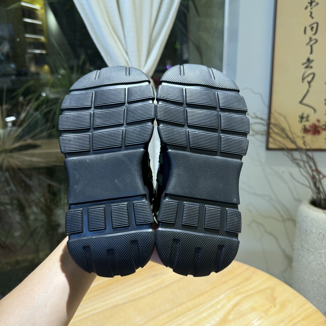 图片[9]-海外版Keen联名款机能鞋 👟27-37 救命🆘真的泰酷辣🙌🙌🙌 Keen终于也出轻便舒适型的款式啦 有多种活泼美丽的颜色🉑选择✔️满足宝贝在不同个性的追求和喜好🫵让每个宝贝都能找到心仪的那款，透气性好💨一定不要错过它🥹-选品中心