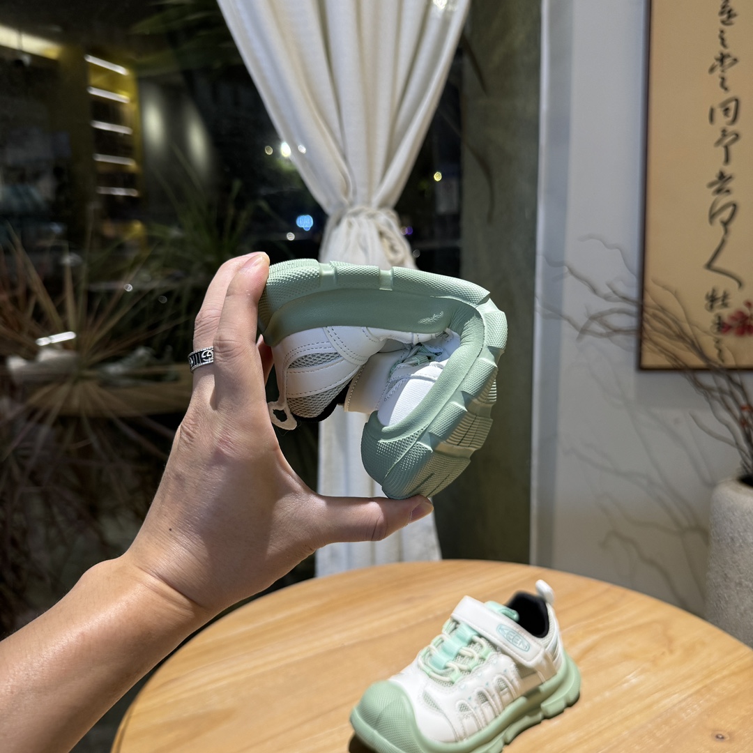 图片[5]-海外版Keen联名款机能鞋 👟27-37 救命🆘真的泰酷辣🙌🙌🙌 Keen终于也出轻便舒适型的款式啦 有多种活泼美丽的颜色🉑选择✔️满足宝贝在不同个性的追求和喜好🫵让每个宝贝都能找到心仪的那款，透气性好💨一定不要错过它🥹-选品中心