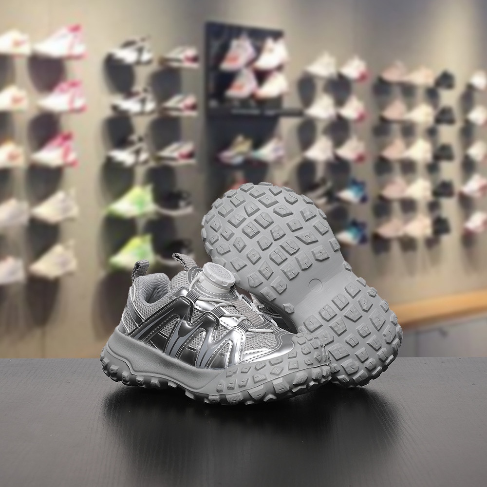 图片[6]-Adidas联名款 尺码：27-37码 火爆的轮胎🛞🆕 精致锁扣设计，穿脱超级方便✌🏻 今年超级流行的网面刺绣logo，透气又舒适☁️ 轮胎🛞底耐磨防滑，满足日常需求✔️-选品中心