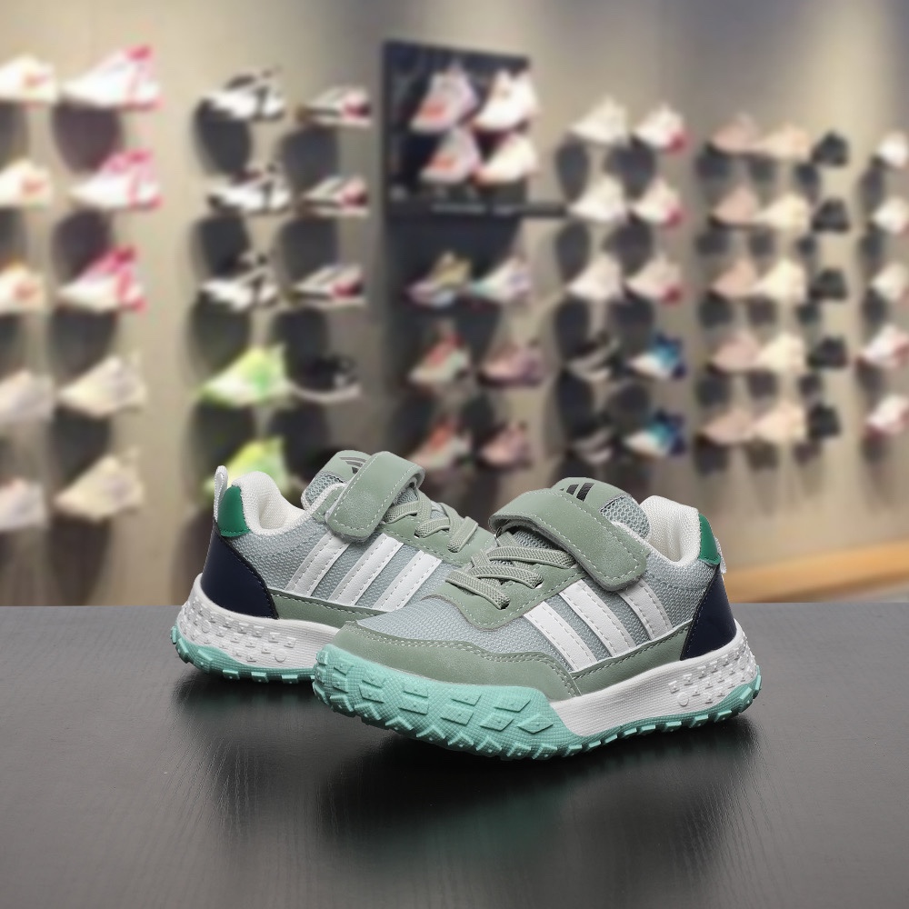 图片[4]-双十一 特码数齐全4000双现货 可退换 尺码：26-37码 👀又发现一双超好看的运动鞋 AD 新款三条杠魔术贴网面运动鞋，采用透气网面搭配多层次流线型鞋身🤩质感活力💨时尚气息扑面而来👻魔术贴设计解放双手更方便✅轻量Q弹鞋底，专为跑跳而生🥰MNA175-选品中心