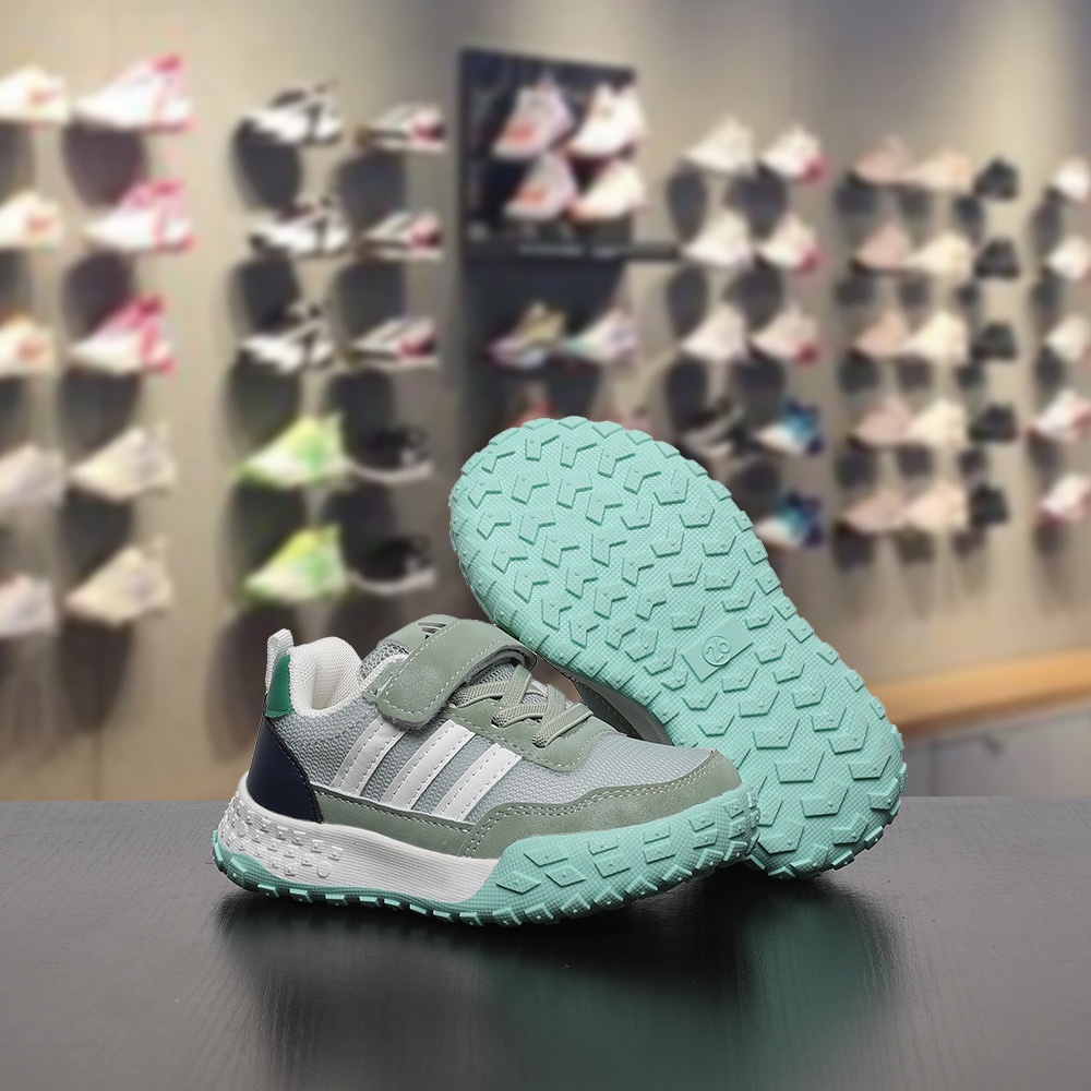 图片[6]-双十一 特码数齐全4000双现货 可退换 尺码：26-37码 👀又发现一双超好看的运动鞋 AD 新款三条杠魔术贴网面运动鞋，采用透气网面搭配多层次流线型鞋身🤩质感活力💨时尚气息扑面而来👻魔术贴设计解放双手更方便✅轻量Q弹鞋底，专为跑跳而生🥰MNA175-选品中心