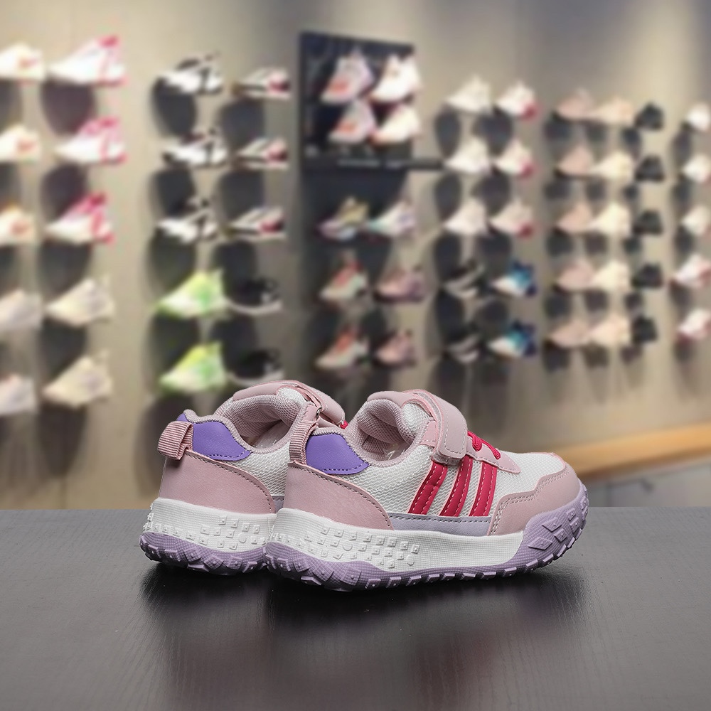 图片[5]-双十一 特码数齐全4000双现货 可退换 尺码：26-37码 👀又发现一双超好看的运动鞋 AD 新款三条杠魔术贴网面运动鞋，采用透气网面搭配多层次流线型鞋身🤩质感活力💨时尚气息扑面而来👻魔术贴设计解放双手更方便✅轻量Q弹鞋底，专为跑跳而生🥰MNA175-选品中心