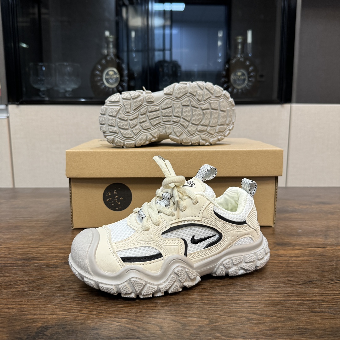 图片[9]-啊啊啊！！这双小丑萌可爱到我的心巴🏖 NK 舒适复古儿童休闲鞋🗽 人体工学设计🏝有效贴合足部运动曲线 🛕魔术贴设计，免系带省心便捷 细腻鞋面🎞舒适包裹 〰环绕式后跟支撑，超级稳固 舒适内里，贴脚细腻🕯触感柔和-选品中心