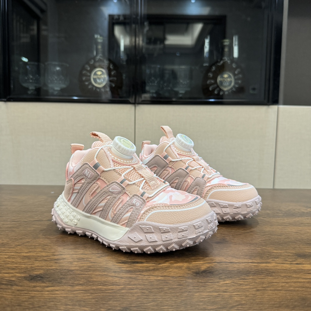 🔥NIKE新款轮胎底 👟27-37 🌈开学季运动登山鞋，防滑耐磨 同时也采用了旋钮锁扣 为孩子解决了一个自理问题强烈推荐入手一双👍👍-选品中心