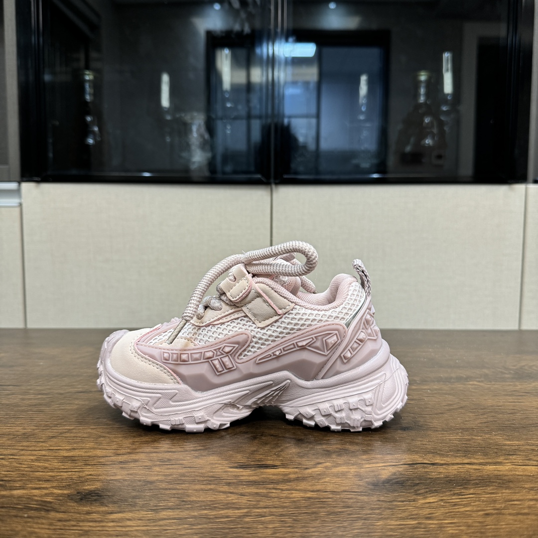 图片[3]-🎆巴黎世家 机甲鞋 听说这双巴黎世家机甲鞋已经在国外已经火出圈了呢‼️张狂做到了极致，潮流感更强👍🏻鞋带是完全固定在鞋子上 魔术贴简洁穿脱👻很好搭配衣服又好穿😎风格大胆很有感觉😚-选品中心