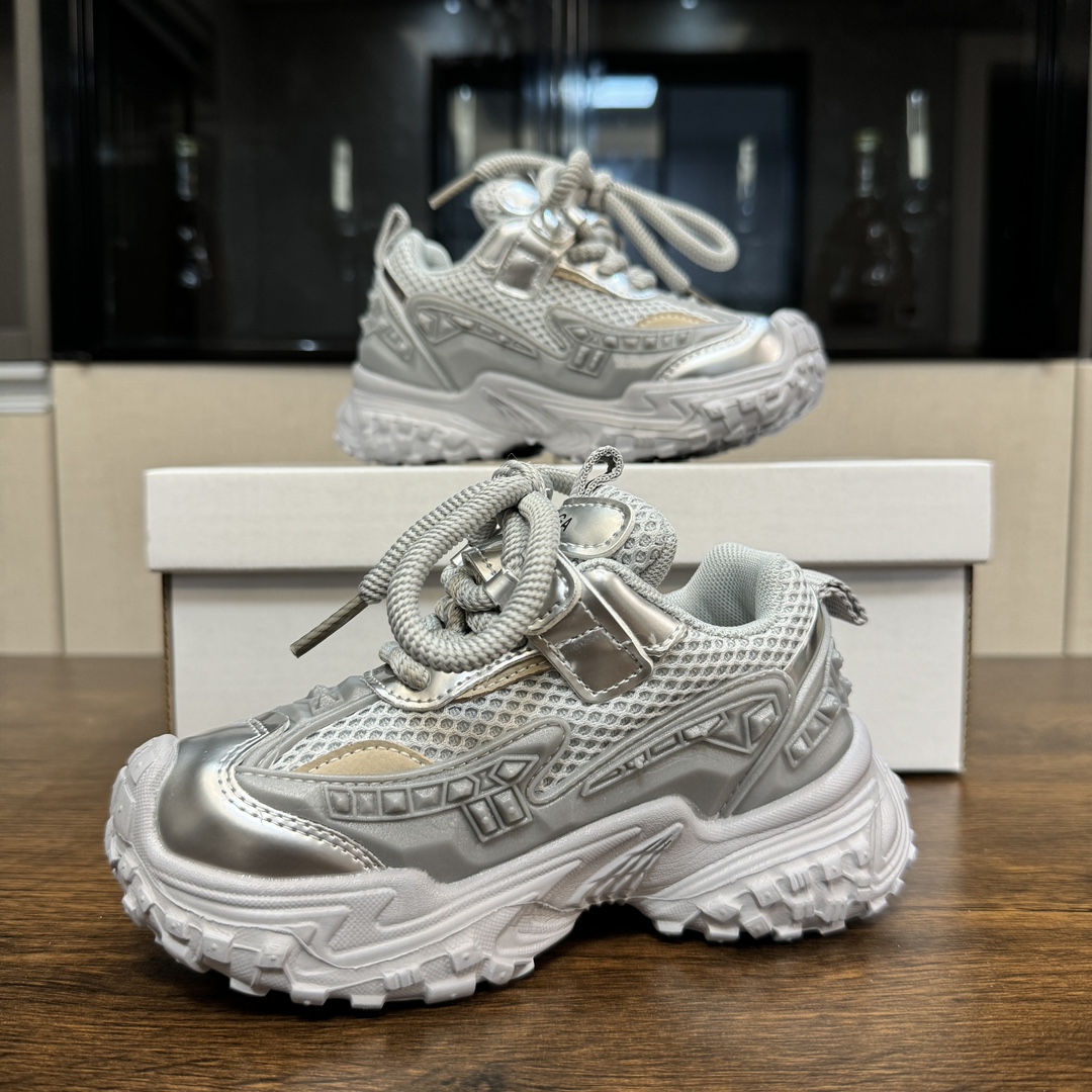 图片[8]-🎆巴黎世家 机甲鞋 听说这双巴黎世家机甲鞋已经在国外已经火出圈了呢‼️张狂做到了极致，潮流感更强👍🏻鞋带是完全固定在鞋子上 魔术贴简洁穿脱👻很好搭配衣服又好穿😎风格大胆很有感觉😚-选品中心