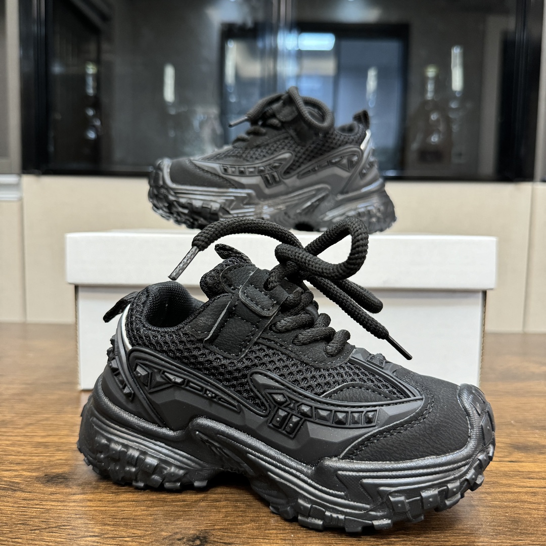 图片[8]-🎆巴黎世家 机甲鞋 听说这双巴黎世家机甲鞋已经在国外已经火出圈了呢‼️张狂做到了极致，潮流感更强👍🏻鞋带是完全固定在鞋子上 魔术贴简洁穿脱👻很好搭配衣服又好穿😎风格大胆很有感觉😚-选品中心