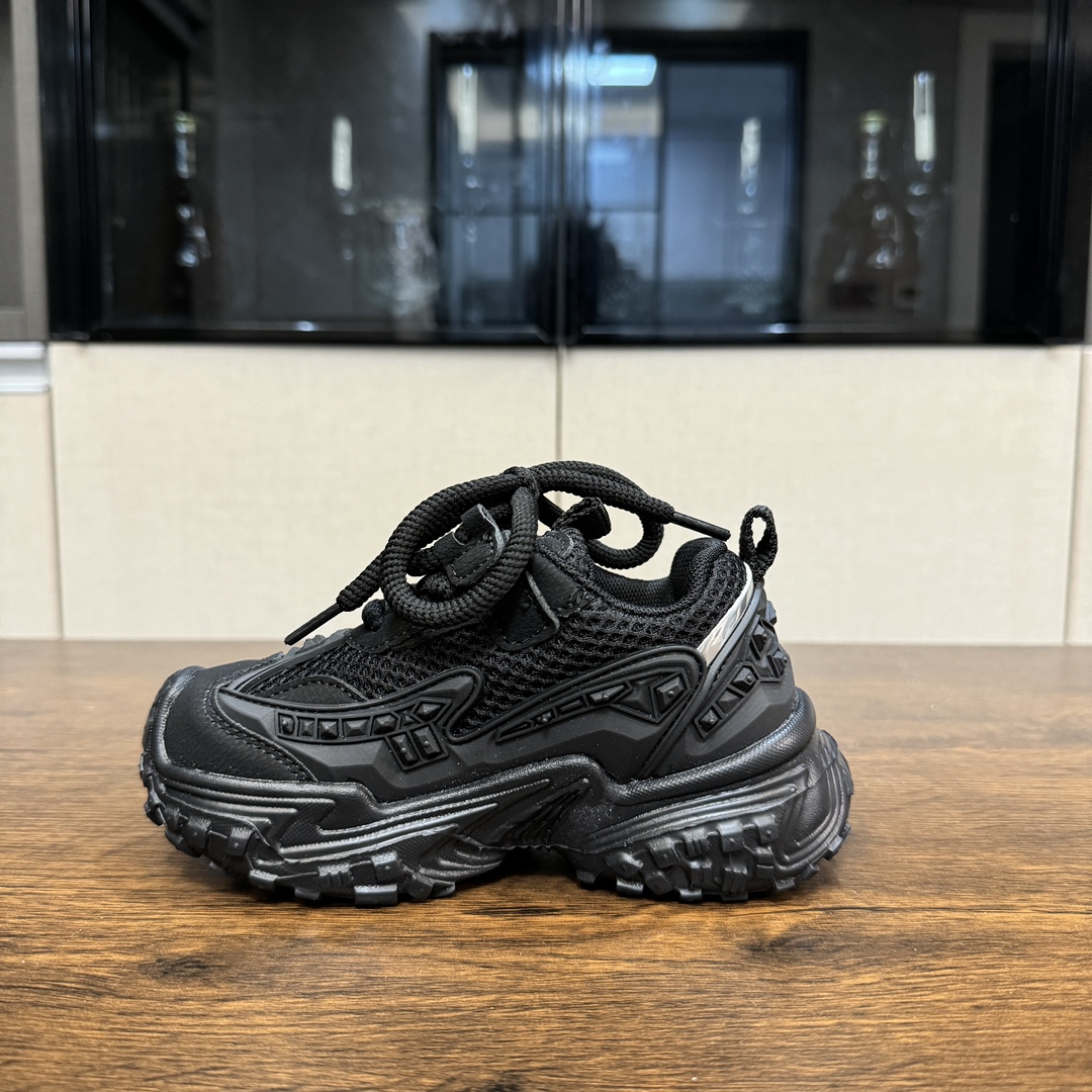 图片[3]-🎆巴黎世家 机甲鞋 听说这双巴黎世家机甲鞋已经在国外已经火出圈了呢‼️张狂做到了极致，潮流感更强👍🏻鞋带是完全固定在鞋子上 魔术贴简洁穿脱👻很好搭配衣服又好穿😎风格大胆很有感觉😚-选品中心