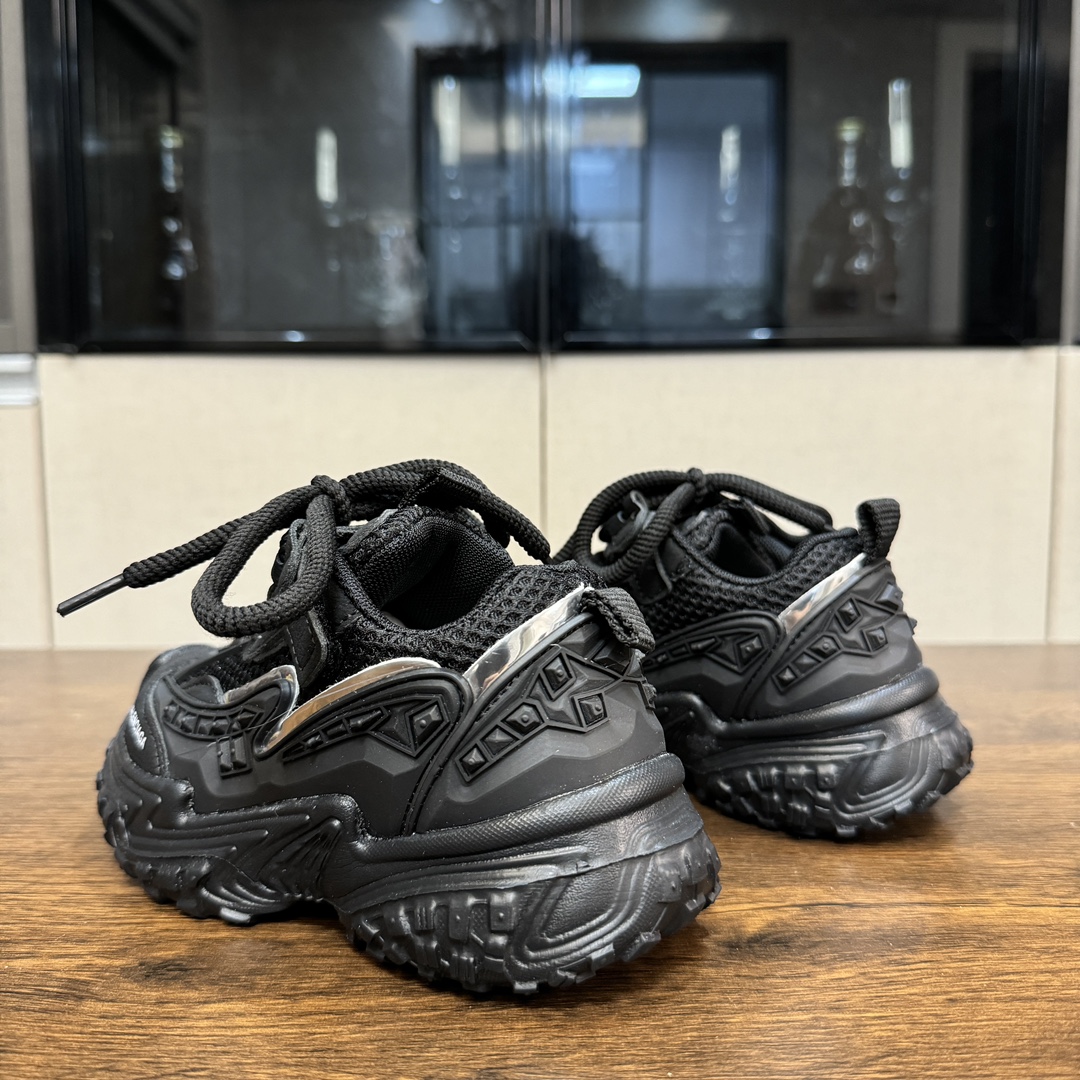 图片[6]-🎆巴黎世家 机甲鞋 听说这双巴黎世家机甲鞋已经在国外已经火出圈了呢‼️张狂做到了极致，潮流感更强👍🏻鞋带是完全固定在鞋子上 魔术贴简洁穿脱👻很好搭配衣服又好穿😎风格大胆很有感觉😚-选品中心