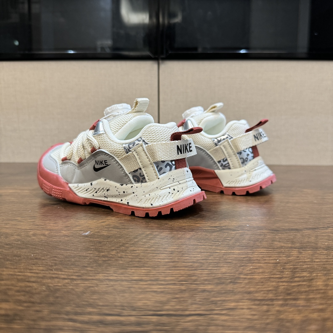 图片[3]-🎆爆款NK登山鞋5代 (机能鞋) 👟27-37 🚵‍♀️🚴‍♂️春秋时节 是孩子们享受户外活动的最佳时刻💗 给宝贝们选择一双防滑又透气的旋钮扣户外登上鞋吧。让孩子的脚步留下无数灿烂的足迹👣-选品中心