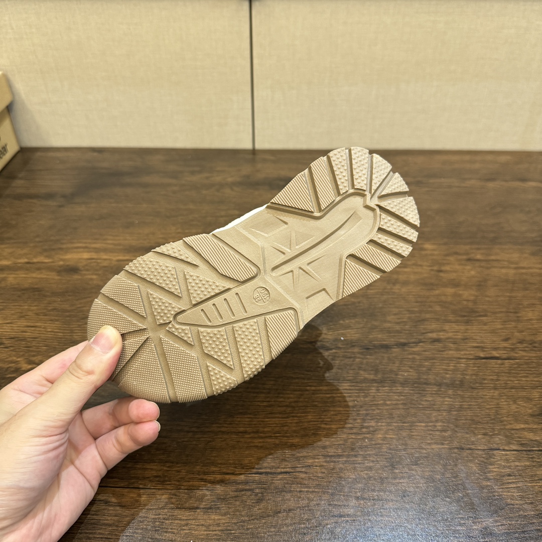 图片[6]-🎆爆款NK登山鞋5代 (机能鞋) 👟27-37 🚵‍♀️🚴‍♂️春秋时节 是孩子们享受户外活动的最佳时刻💗 给宝贝们选择一双防滑又透气的旋钮扣户外登上鞋吧。让孩子的脚步留下无数灿烂的足迹👣-选品中心