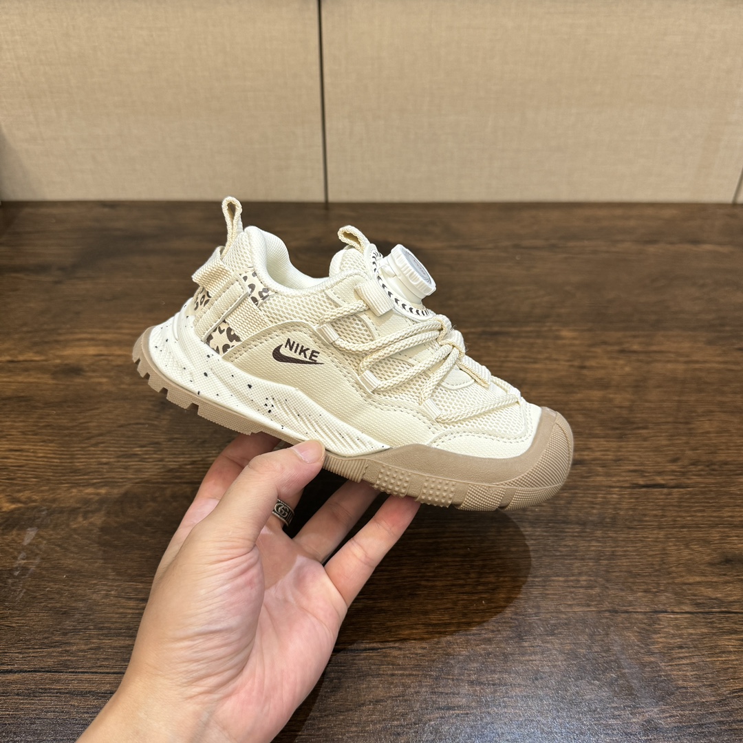 图片[4]-🎆爆款NK登山鞋5代 (机能鞋) 👟27-37 🚵‍♀️🚴‍♂️春秋时节 是孩子们享受户外活动的最佳时刻💗 给宝贝们选择一双防滑又透气的旋钮扣户外登上鞋吧。让孩子的脚步留下无数灿烂的足迹👣-选品中心