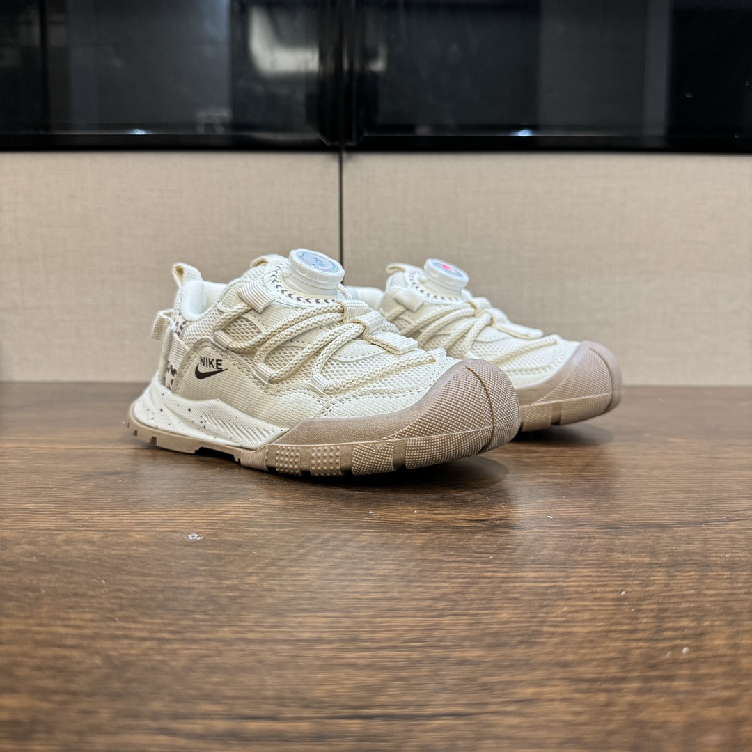 🎆爆款NK登山鞋5代 (机能鞋) 👟27-37 🚵‍♀️🚴‍♂️春秋时节 是孩子们享受户外活动的最佳时刻💗 给宝贝们选择一双防滑又透气的旋钮扣户外登上鞋吧。让孩子的脚步留下无数灿烂的足迹👣-选品中心