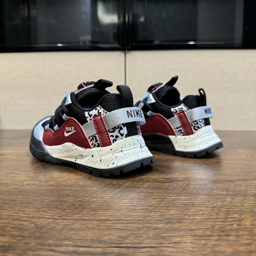 图片[3]-🎆爆款NK登山鞋5代 (机能鞋) 👟27-37 🚵‍♀️🚴‍♂️春秋时节 是孩子们享受户外活动的最佳时刻💗 给宝贝们选择一双防滑又透气的旋钮扣户外登上鞋吧。让孩子的脚步留下无数灿烂的足迹👣-选品中心