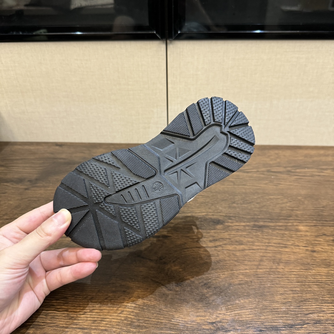 图片[6]-🎆爆款NK登山鞋5代 (机能鞋) 👟27-37 🚵‍♀️🚴‍♂️春秋时节 是孩子们享受户外活动的最佳时刻💗 给宝贝们选择一双防滑又透气的旋钮扣户外登上鞋吧。让孩子的脚步留下无数灿烂的足迹👣-选品中心