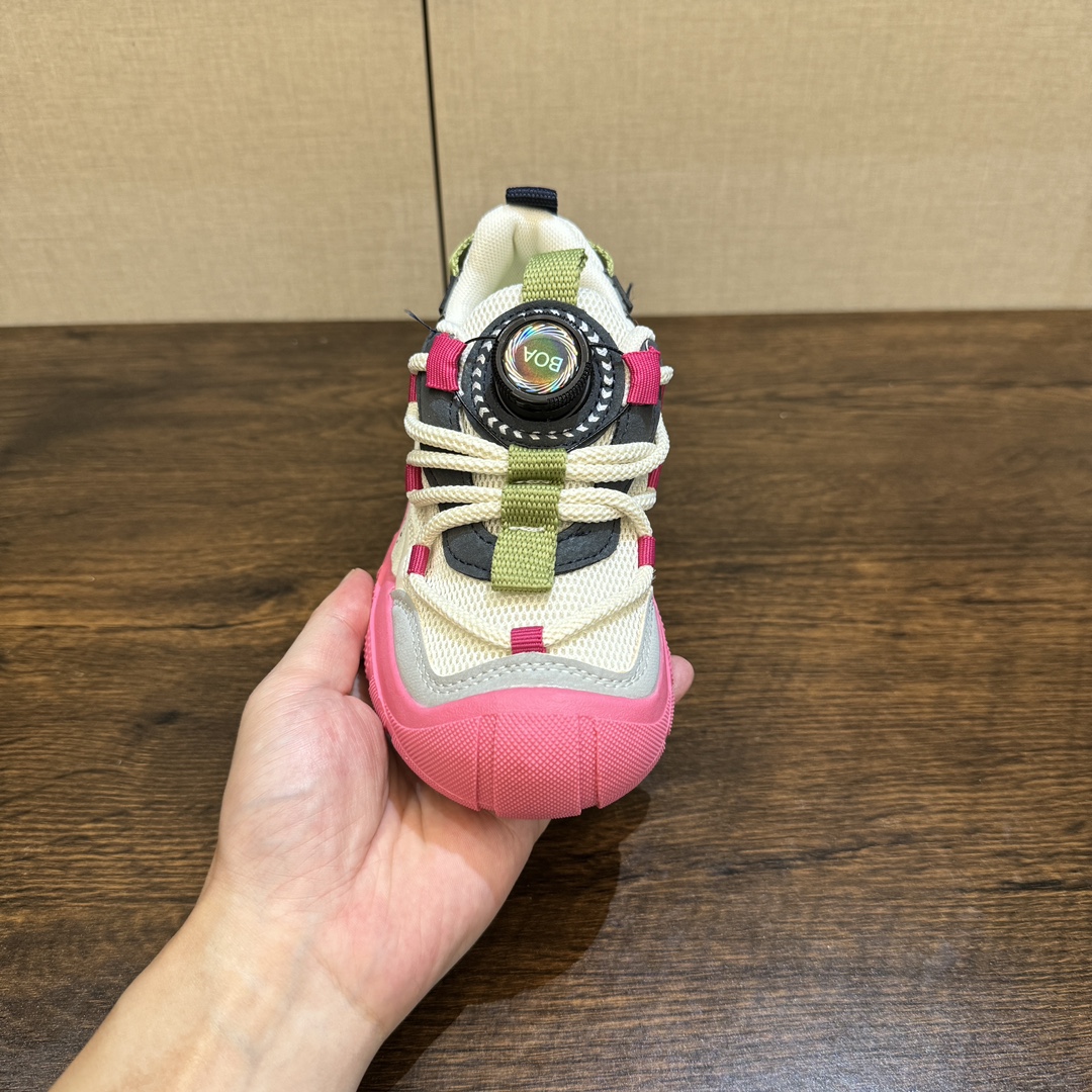 图片[5]-🎆爆款NK登山鞋5代 (机能鞋) 👟27-37 🚵‍♀️🚴‍♂️春秋时节 是孩子们享受户外活动的最佳时刻💗 给宝贝们选择一双防滑又透气的旋钮扣户外登上鞋吧。让孩子的脚步留下无数灿烂的足迹👣-选品中心