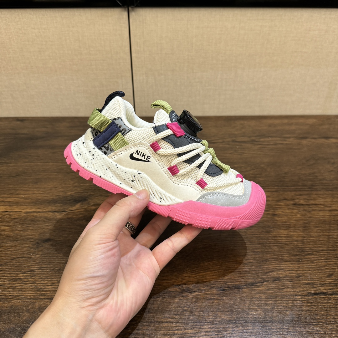 图片[4]-🎆爆款NK登山鞋5代 (机能鞋) 👟27-37 🚵‍♀️🚴‍♂️春秋时节 是孩子们享受户外活动的最佳时刻💗 给宝贝们选择一双防滑又透气的旋钮扣户外登上鞋吧。让孩子的脚步留下无数灿烂的足迹👣-选品中心