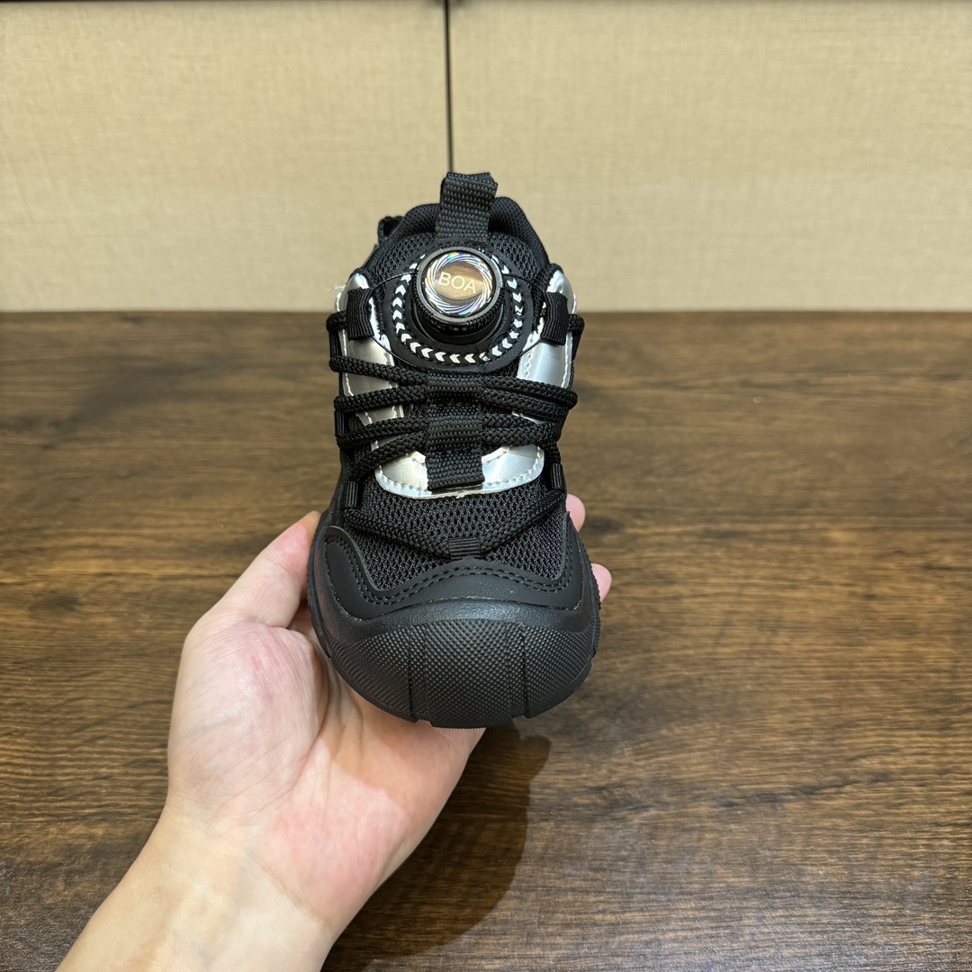 图片[5]-🎆爆款NK登山鞋5代 (机能鞋) 👟27-37 🚵‍♀️🚴‍♂️春秋时节 是孩子们享受户外活动的最佳时刻💗 给宝贝们选择一双防滑又透气的旋钮扣户外登上鞋吧。让孩子的脚步留下无数灿烂的足迹👣-选品中心