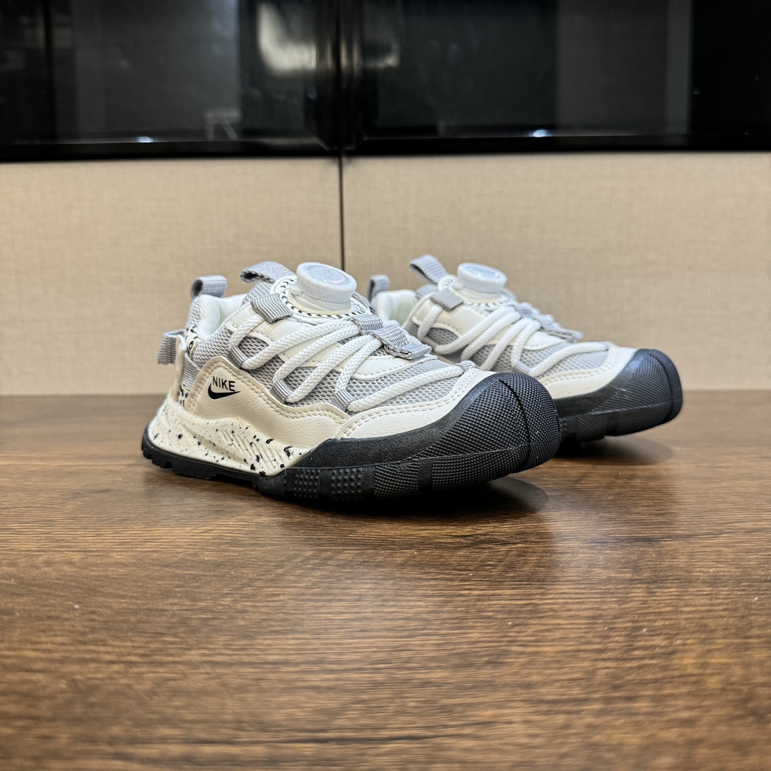 🎆爆款NK登山鞋5代 (机能鞋) 👟27-37 🚵‍♀️🚴‍♂️春秋时节 是孩子们享受户外活动的最佳时刻💗 给宝贝们选择一双防滑又透气的旋钮扣户外登上鞋吧。让孩子的脚步留下无数灿烂的足迹👣-选品中心