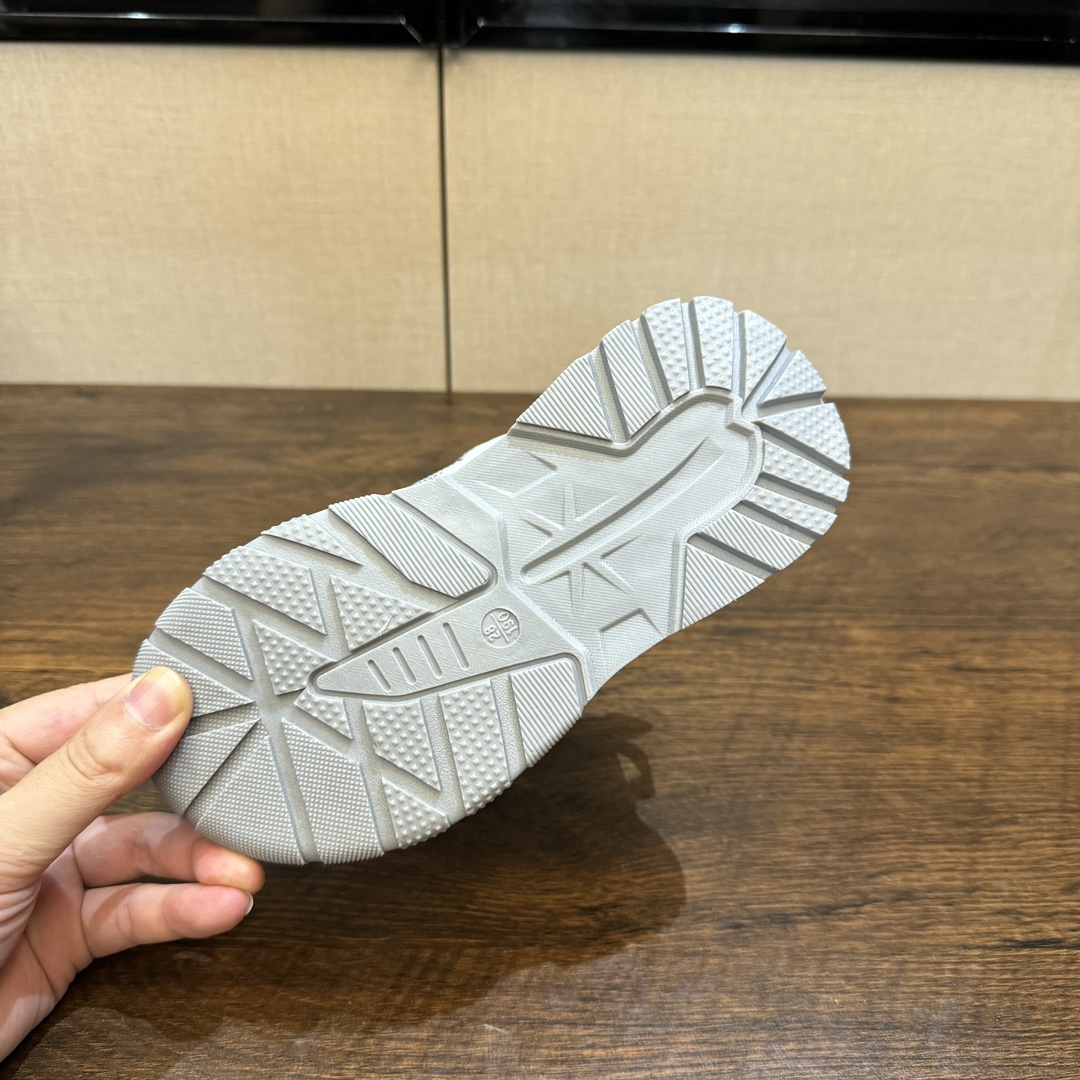 图片[6]-🎆爆款NK登山鞋5代 (机能鞋) 👟27-37 🚵‍♀️🚴‍♂️春秋时节 是孩子们享受户外活动的最佳时刻💗 给宝贝们选择一双防滑又透气的旋钮扣户外登上鞋吧。让孩子的脚步留下无数灿烂的足迹👣-选品中心