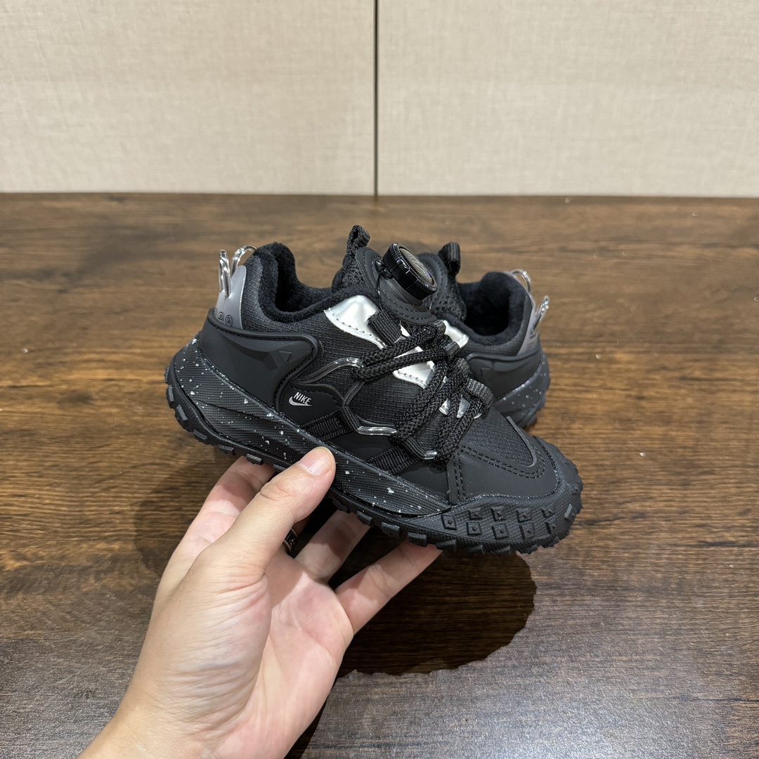 图片[4]-🔥加绒款 NK登山鞋一代27-37 内里保暖绒特别的细腻亲肤，上脚不会有扎脚的感觉和任何不适~～这精致的旋钮扣，旋钮科技设计，一提即开，一旋即紧，便携好穿脱。-选品中心