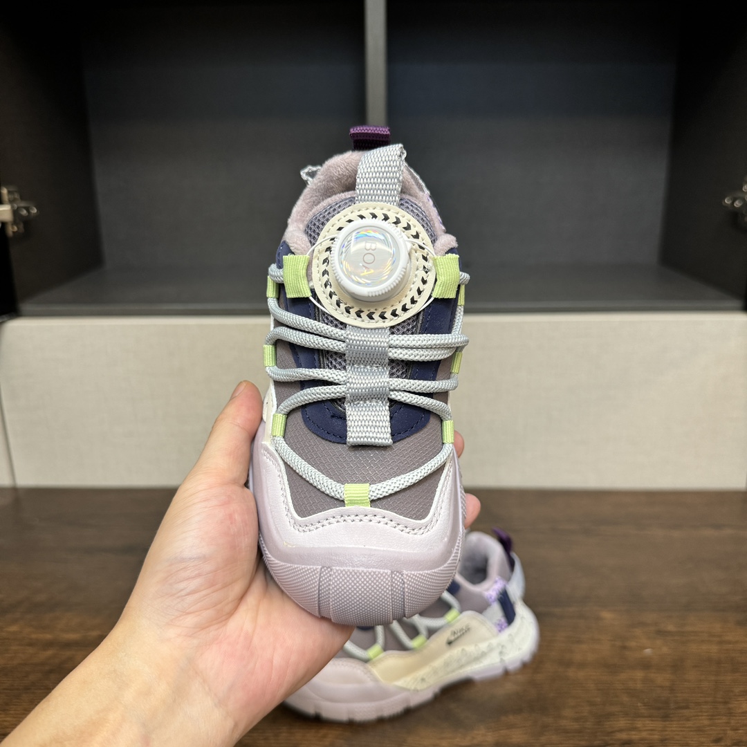 图片[5]-🔥3代加绒款 登山鞋5色（紫色）👟27-37 📣📣放大招 上个大重磅！心心念念的皮面加绒款也出货啦🔥🔥🔥内里保暖绒特别的细腻亲肤，上脚不会有扎脚的感觉和任何不适~～这精致的旋钮扣，旋钮科技设计，一提即开，一旋即紧，便携好穿脱。真的是爱了呀！！穿脱特别方便快捷，适合咱们的小盆友，还能锻炼自主穿脱能力哟✌🏻️-选品中心