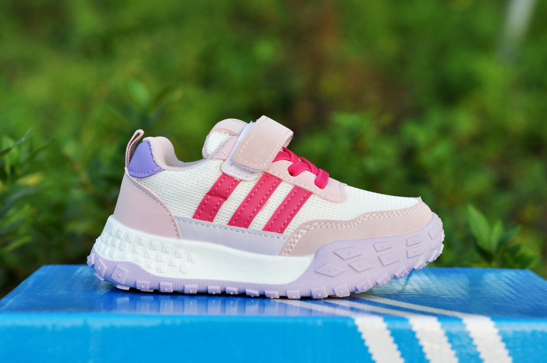 图片[2]-简直不要太哇塞❗️❗️ AD新款三条杠魔术贴网面运动鞋，鞋底柔软耐磨，透气性好，款式新颖时尚🎉宝贝穿着很舒服，魔术贴设计，方便宝贝穿脱～整个鞋子特别轻巧，一点也不沉🌟舒适度极高，暴走不累脚😍MNA175-选品中心