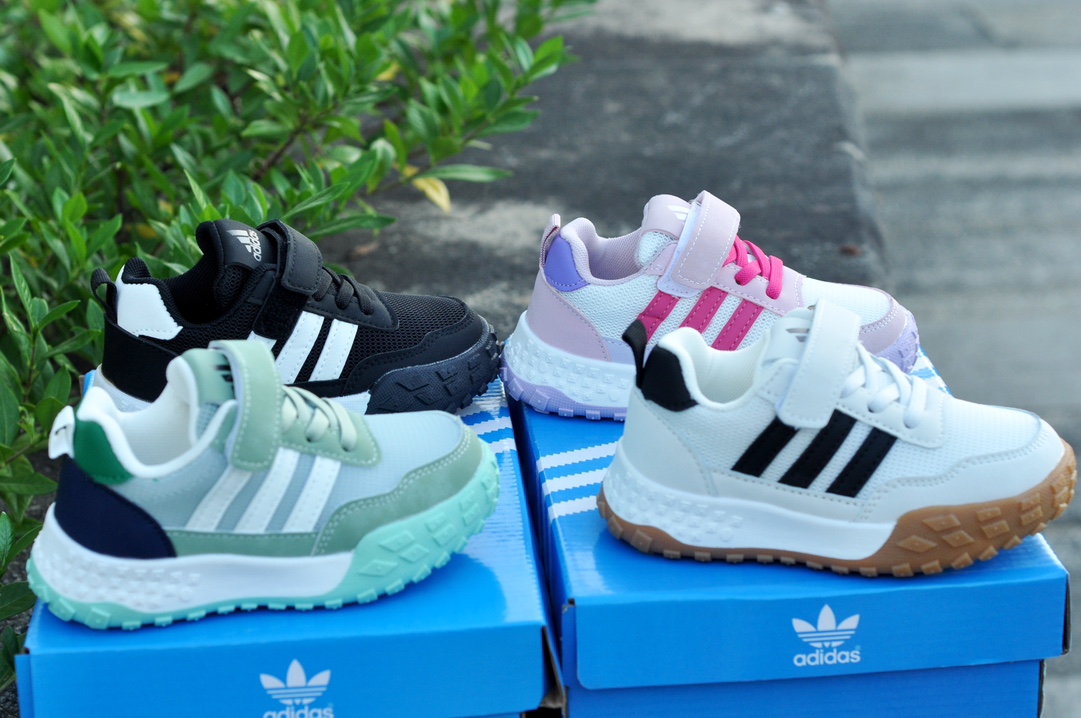 图片[8]-简直不要太哇塞❗️❗️ AD新款三条杠魔术贴网面运动鞋，鞋底柔软耐磨，透气性好，款式新颖时尚🎉宝贝穿着很舒服，魔术贴设计，方便宝贝穿脱～整个鞋子特别轻巧，一点也不沉🌟舒适度极高，暴走不累脚😍MNA175-选品中心