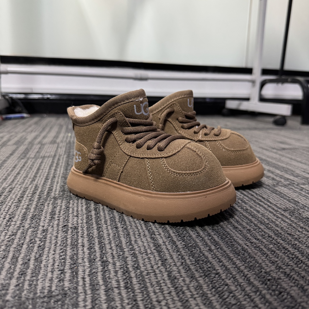 🎆UGG卡皮巴拉马里奥雪地靴 👟26-37 心心念念的丑萌鞋终于出货啦❤️‍🔥简直泰裤辣❤️‍🔥2024周冬雨同款系列卡皮巴拉马里奥丑萌真皮大头冬季户外新款防寒靴真皮加绒潮流棉鞋雪地靴短筒防滑保暖厚底一脚蹬童鞋，闭眼入，上脚简直绝了 手慢等👈-选品中心