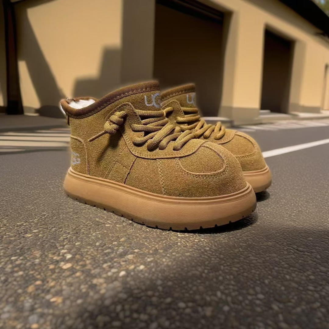 🎆UGG卡皮巴拉马里奥雪地靴 👟26-37 心心念念的丑萌鞋终于出货啦❤️🔥简直泰裤辣❤️🔥2024周冬雨同款系列卡皮巴拉马里奥丑萌真皮大头冬季户外新款防寒靴真皮加绒潮流棉鞋雪地靴短筒防滑保暖厚底一脚蹬童鞋,闭眼入,上脚简直绝了 手慢等👈-选品中心