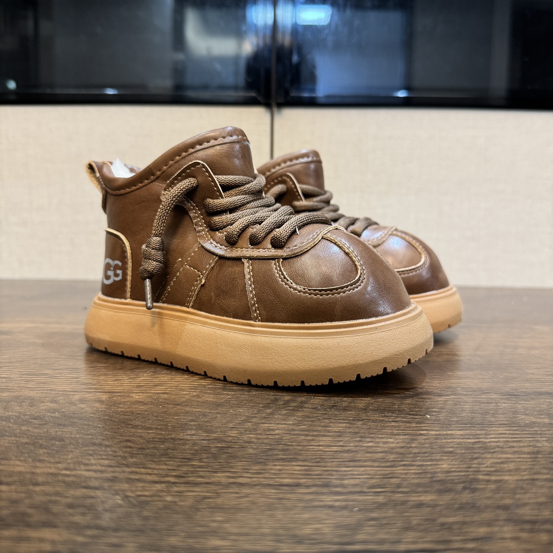 卡皮巴拉皮面款26-38 超爱这一期的鞋子配色简直太高级了瞬间被这款雪地靴戳中心巴😻全鞋身采用顶级牛皮质感🈵🈵，做工细节肉眼🉑见😍穿上保暖显腿长🦵 主要还防水哦-选品中心