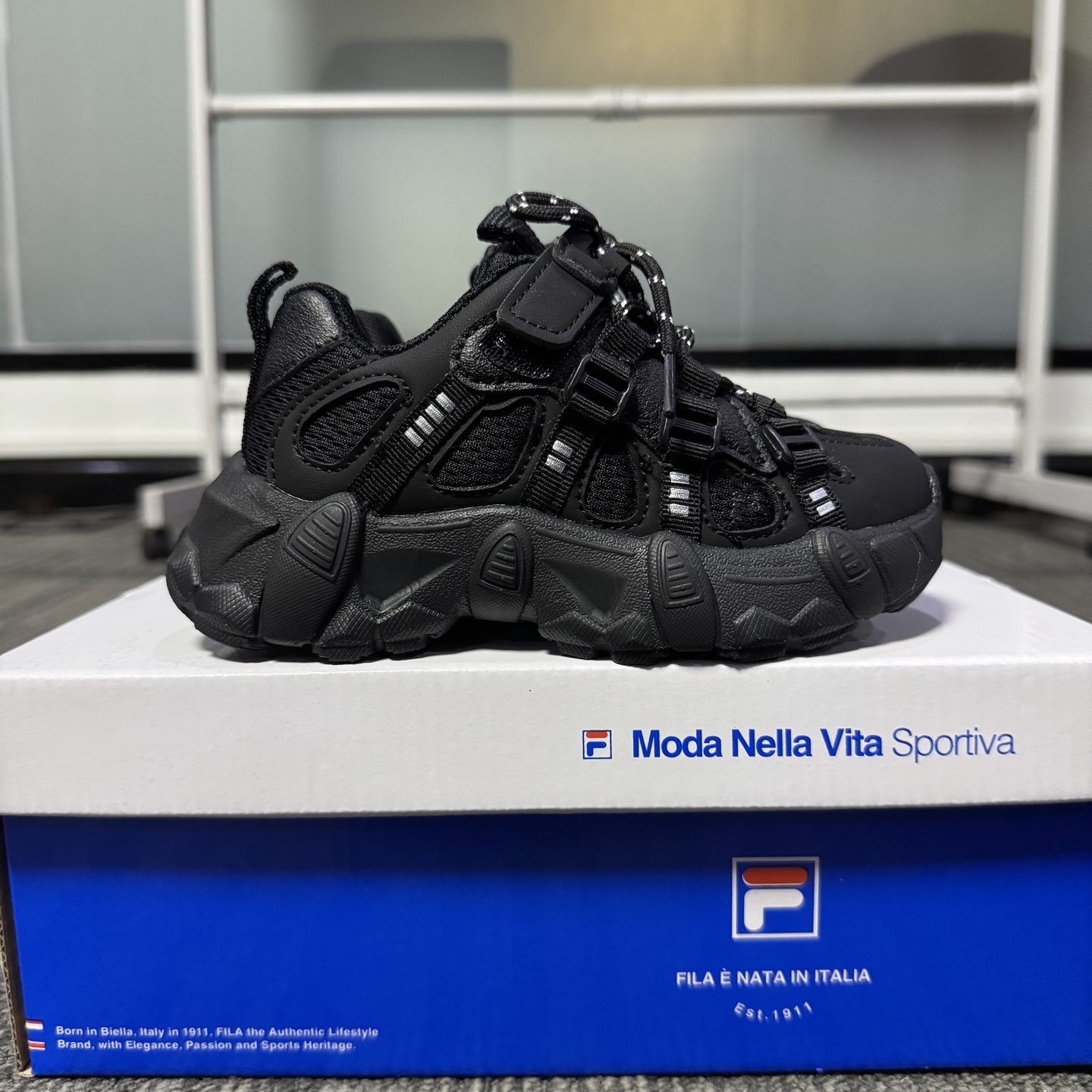 图片[9]-🔥FILE山脉鞋 户外机能登山鞋 👟27-37 📣📣放大招 上个大重磅！心心念念的双网面款也出货啦🔥🔥🔥特别的细腻亲肤，组合橡胶大底 上脚不会有扎脚的感觉和任何不适~～这精致的魔术贴温馨设计，便携好穿脱。真的是爱了呀！！穿脱特别方便快捷，适合咱们的小盆友，还能锻炼自主穿脱能力哟✌🏻️-选品中心