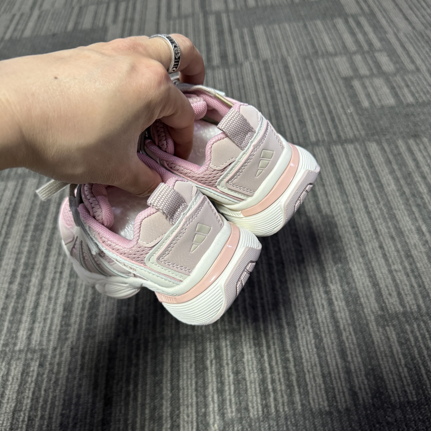 Adidas: Classic Style Meets Beauty Magic for Fun Baby Looks - 图片 7