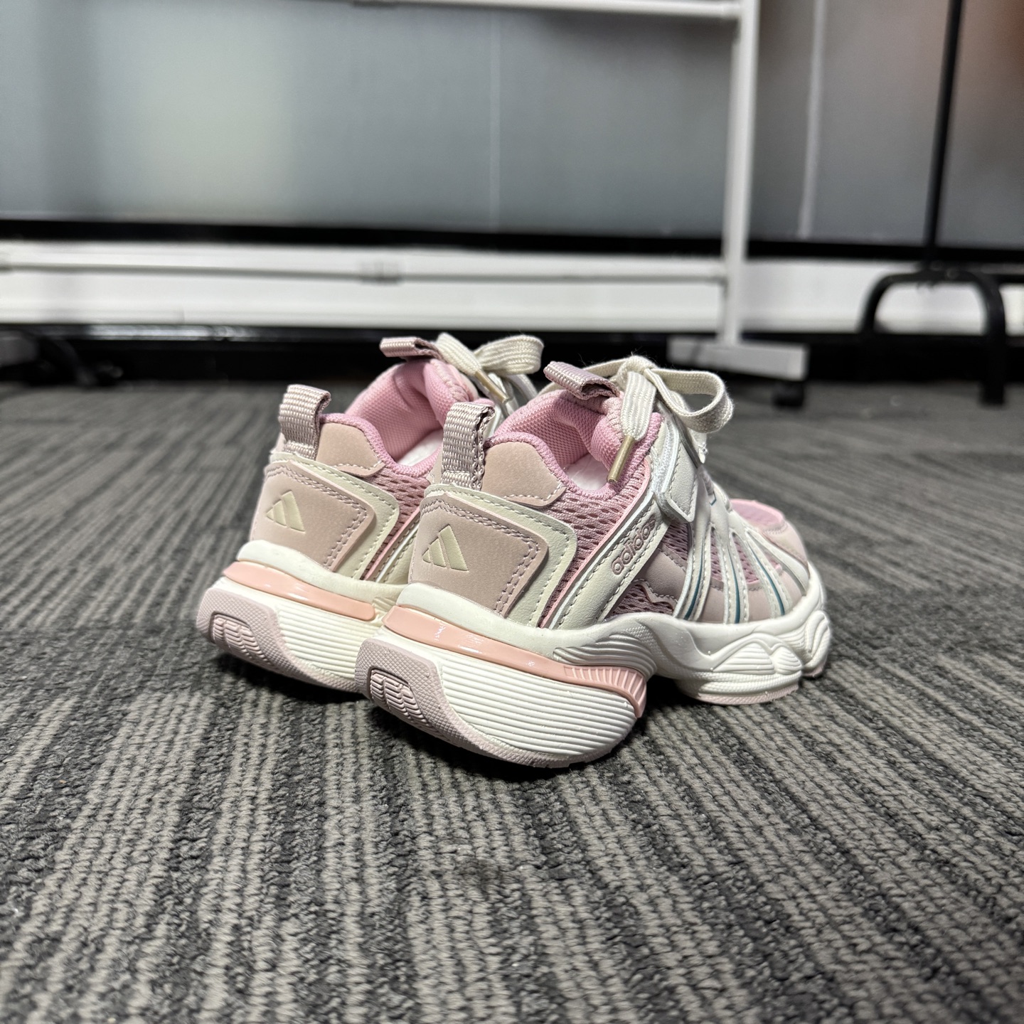 Adidas: Classic Style Meets Beauty Magic for Fun Baby Looks - 图片 3