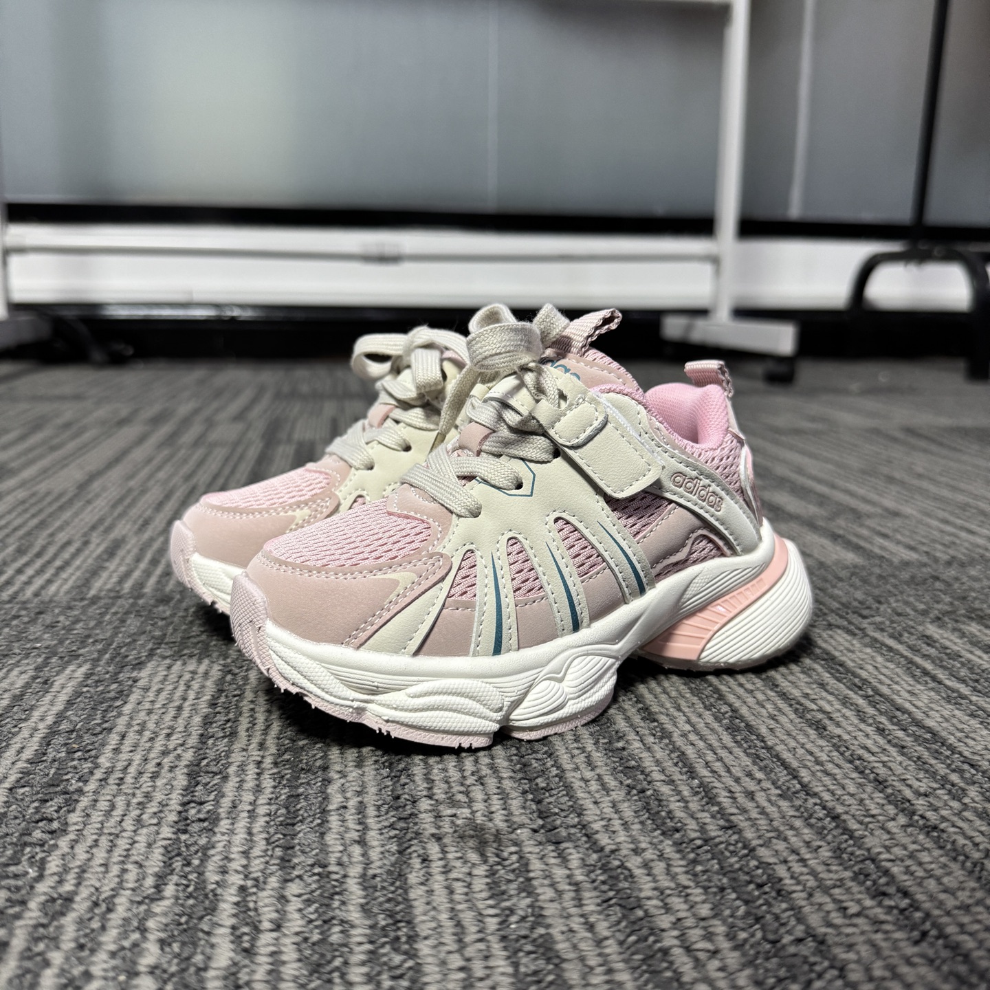 Adidas: Classic Style Meets Beauty Magic for Fun Baby Looks - 图片 2