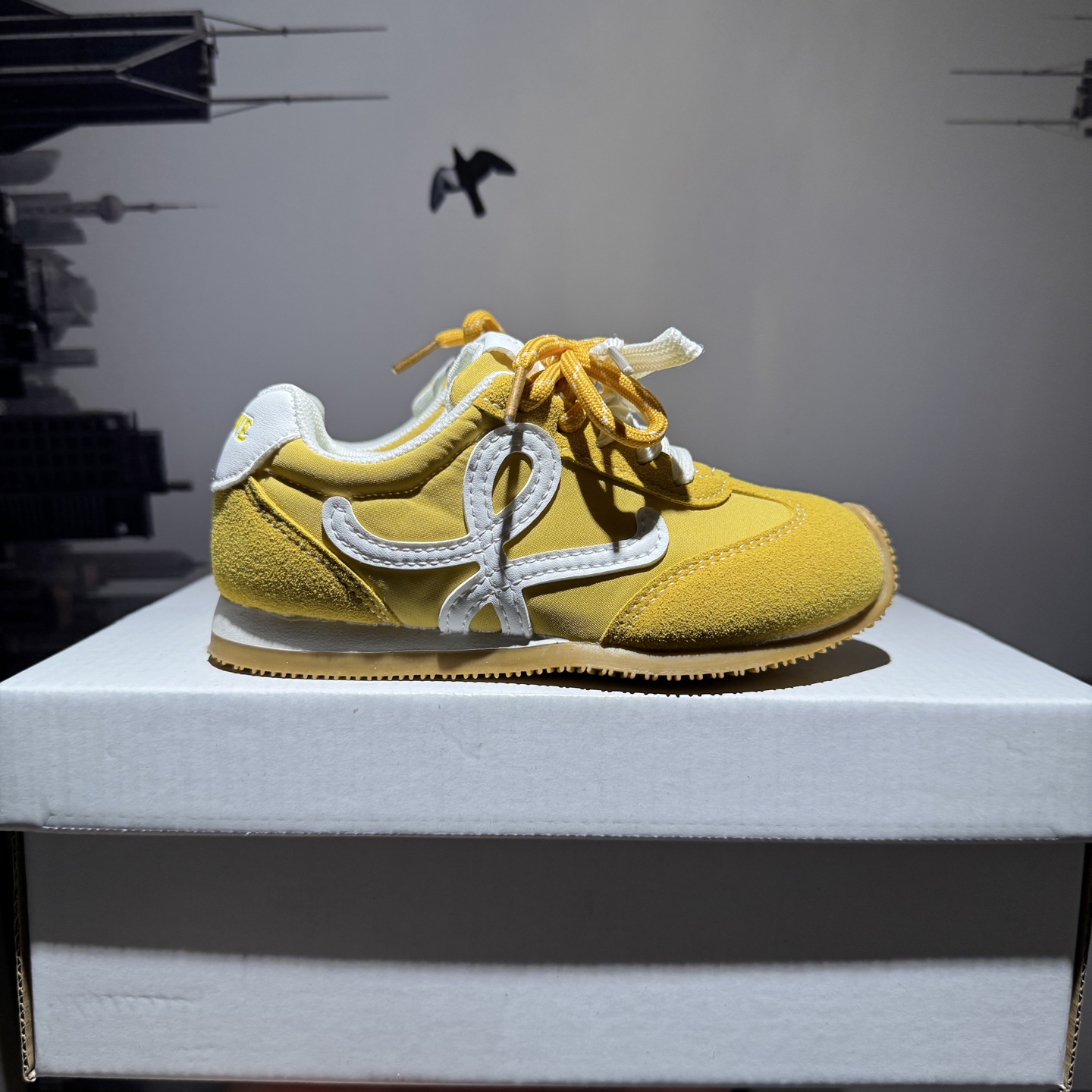 图片[9]-‼️‼️‼️ LOEWE罗意威 双色联名款（隐形魔术贴） 尺码：27-37码 经典系列🆕 优质尼龙拼接，质感满满💯 低帮款式 透气又舒适☁️ 魔术贴设计，穿脱超方便✔️-选品中心