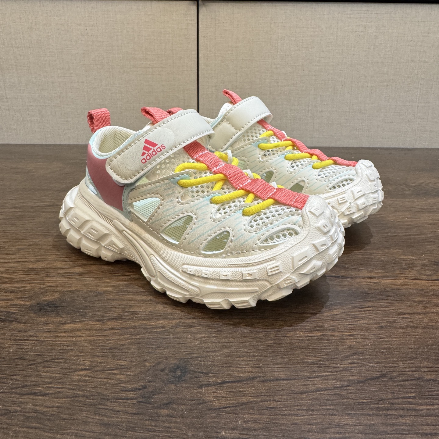 AD夏季新款轮胎底26-37 透气防滑镂空沙滩鞋 颜值高 穿脱便捷 值得推荐的一款👍-选品中心