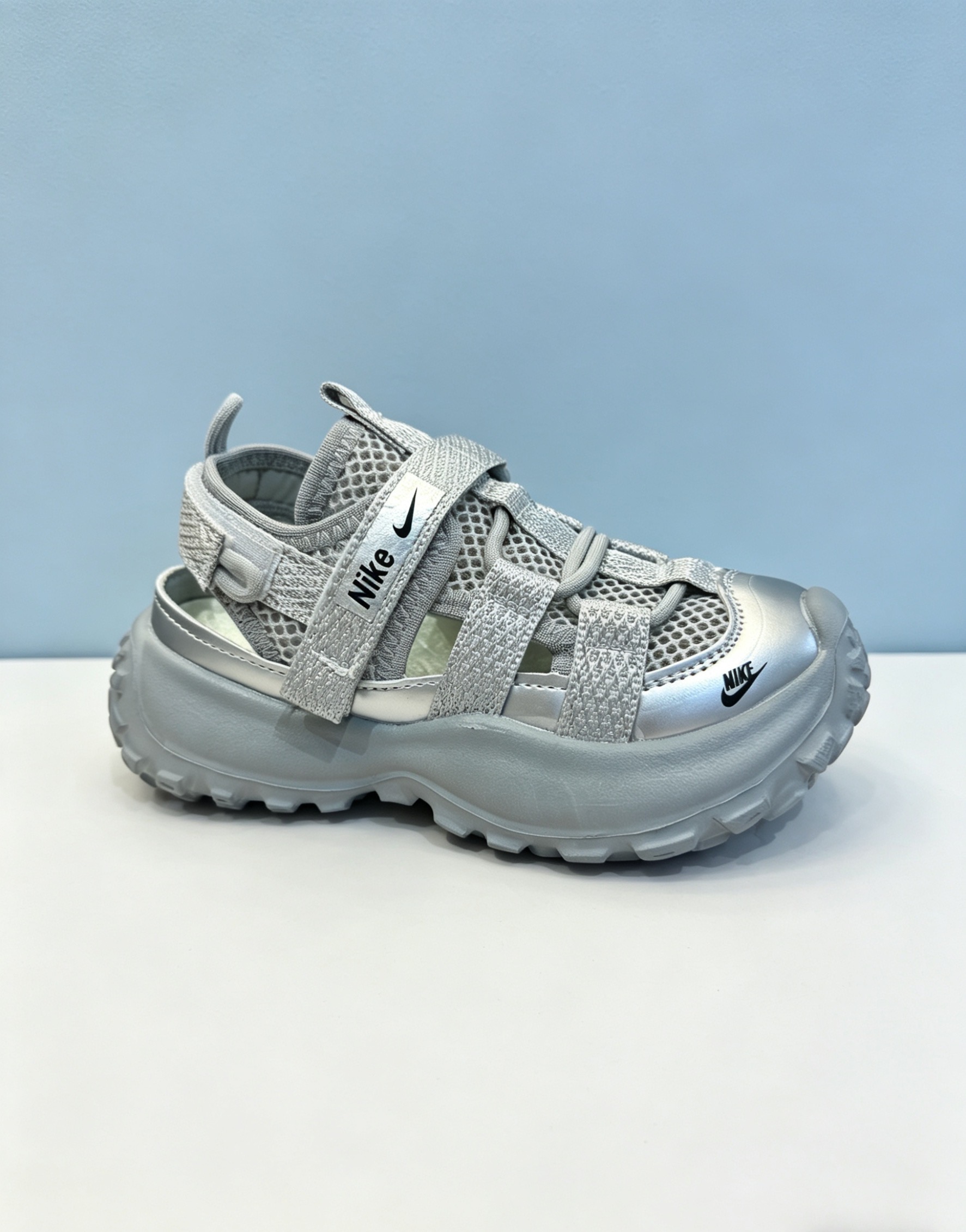 NO:770171,,26-37 Nike's latest 2026...[Color][Color] Metallic Silver Trendy and Cool Children's Sandals Boys and Girls Velcro Toe Summer Breathable Mesh Outdoor Shoes Soft Sole Non-Slip Versatile,Nike Sandals,sandals,19860909,26-37 耐克2026最新款...[色][色]金属银潮酷儿童凉鞋 男女童魔术贴包头夏季透气网眼户外鞋 软底防滑百搭,耐克凉鞋,sandals,,Children's